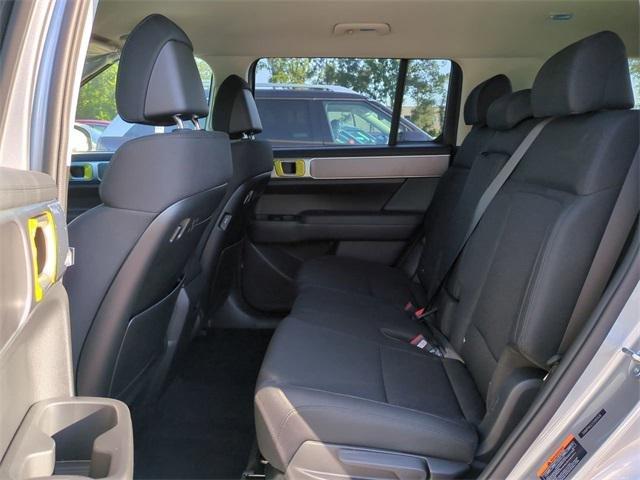 Hyundai Santa Fe Se Fwd Fwd 4D Sport Utility - Thumbnail 14