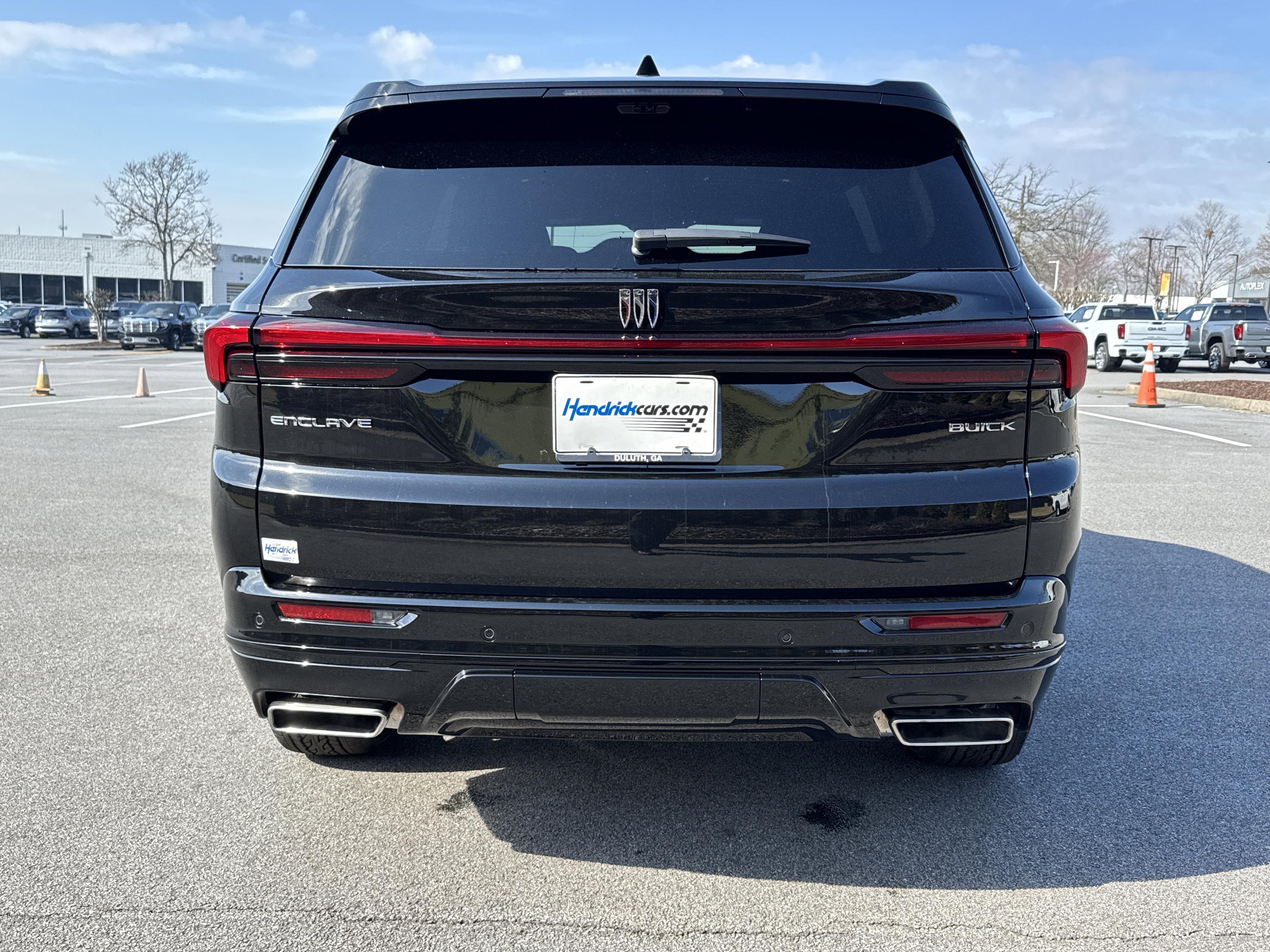 Buick Enclave Sport Touring Front Wheel Drive Suv - Thumbnail 8