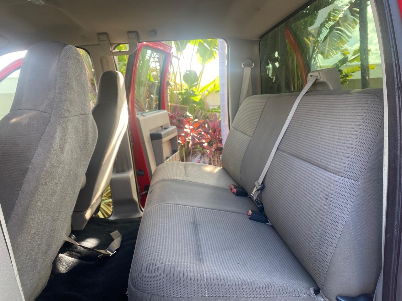 Ford Super Duty F-350 DRW - Thumbnail 15