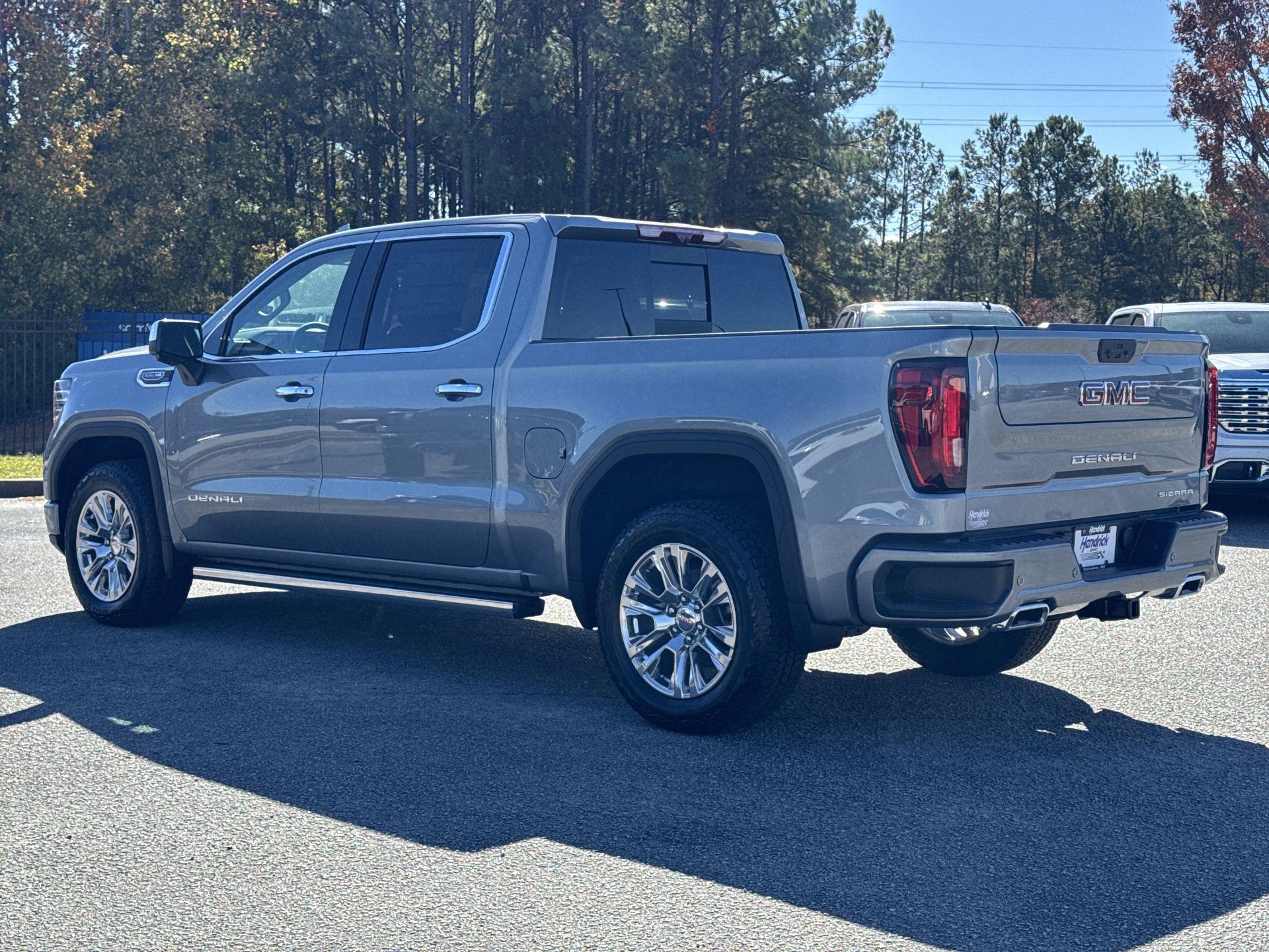 GMC Sierra 1500 Denali Four Wheel Drive Crew Cab - Thumbnail 7