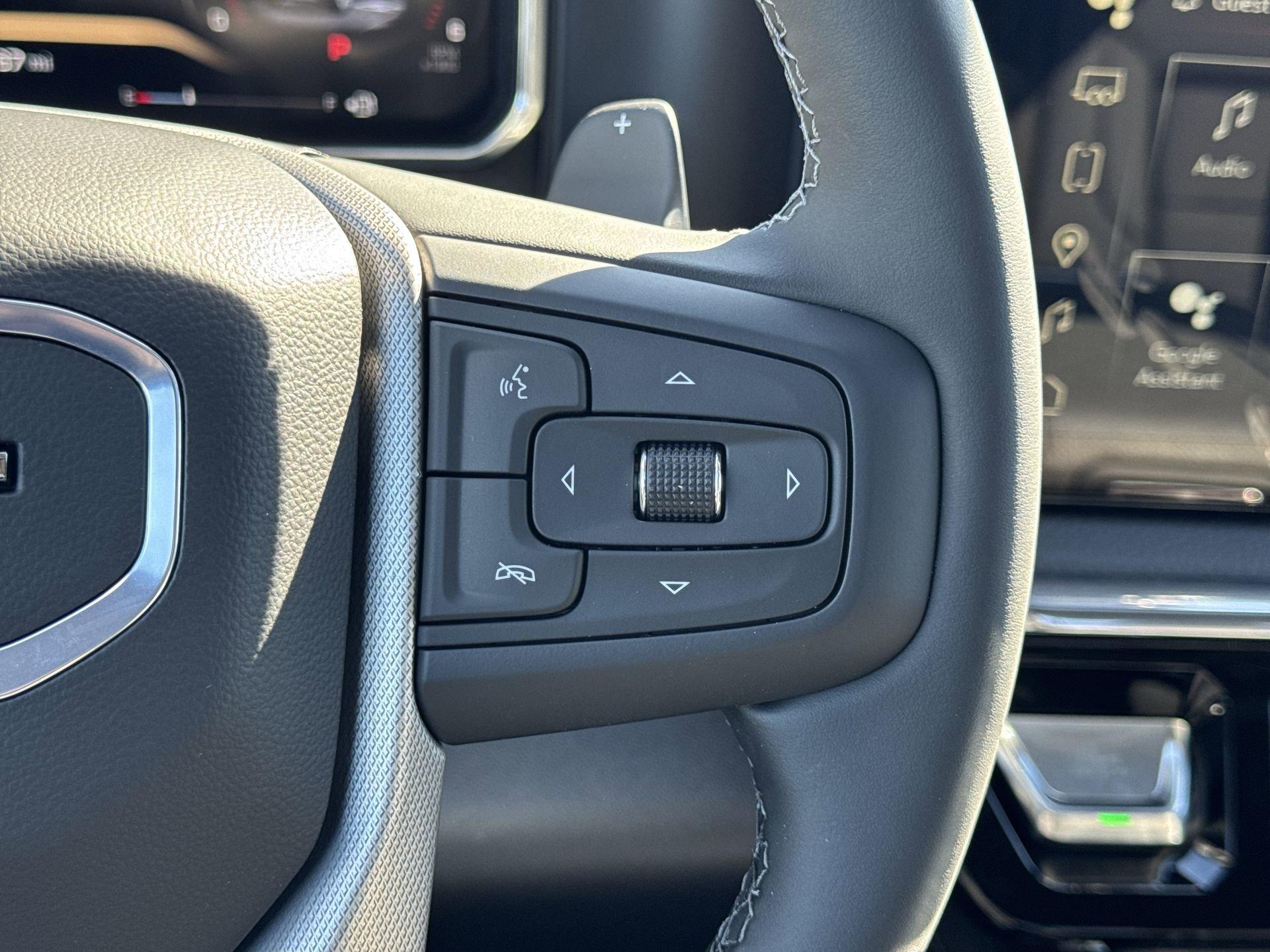 GMC Sierra 1500 Denali Four Wheel Drive Crew Cab - Thumbnail 19