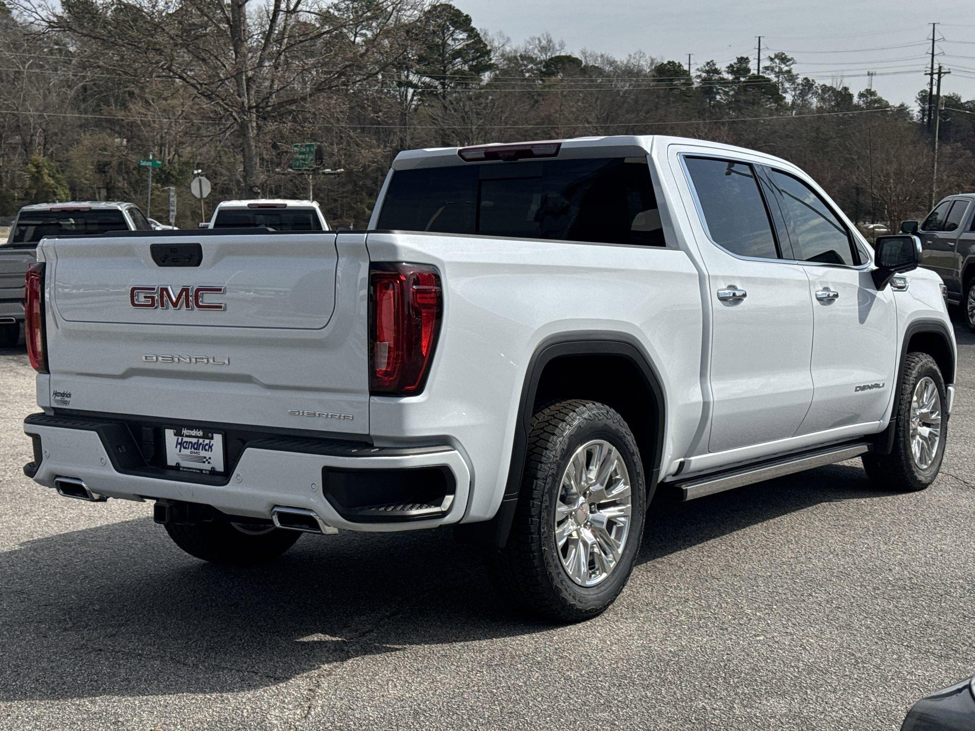 GMC Sierra 1500 Denali Four Wheel Drive Crew Cab - Thumbnail 9