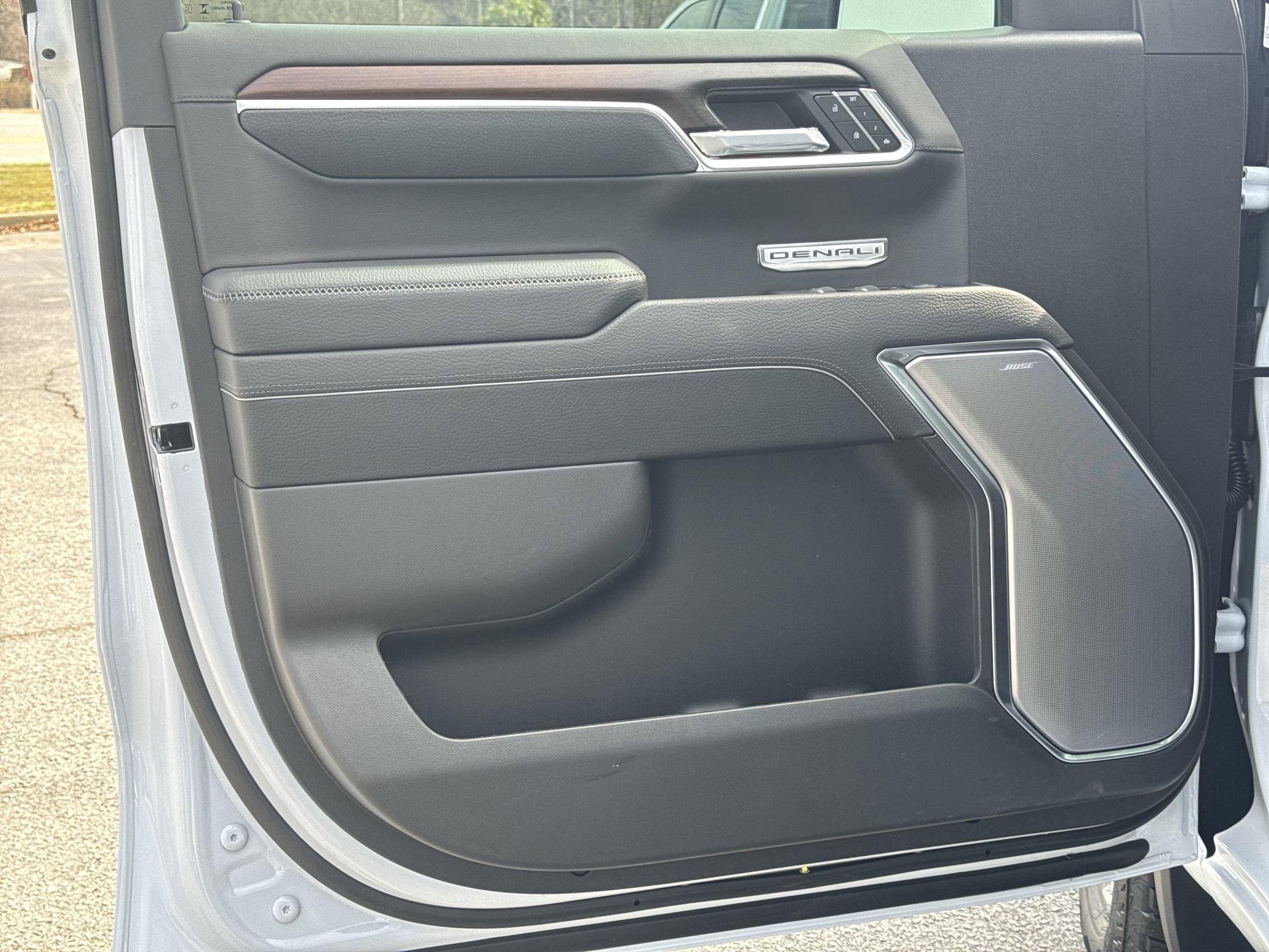 GMC Sierra 1500 Denali Four Wheel Drive Crew Cab - Thumbnail 13