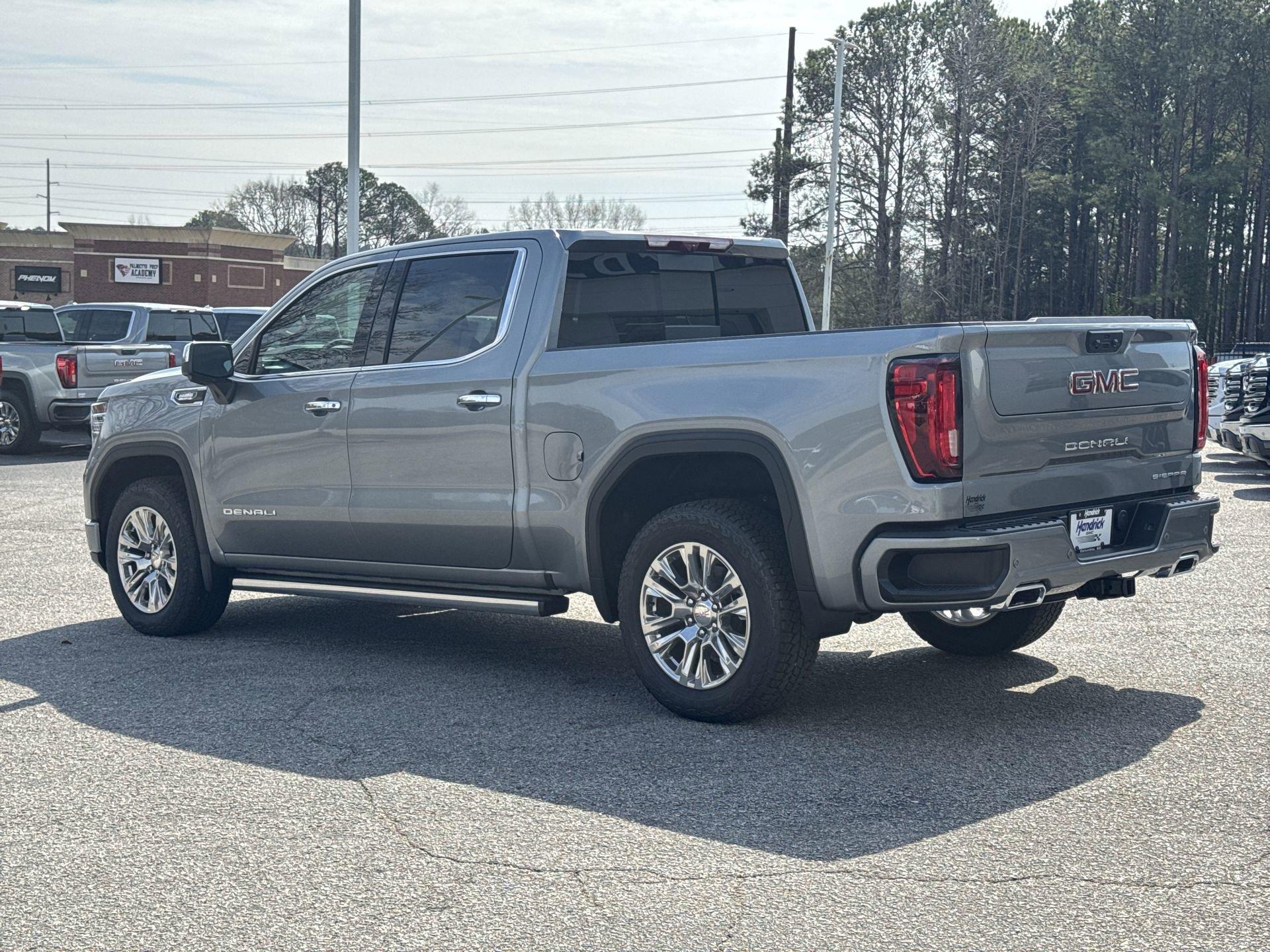 GMC Sierra 1500 Denali Four Wheel Drive Crew Cab - Thumbnail 7