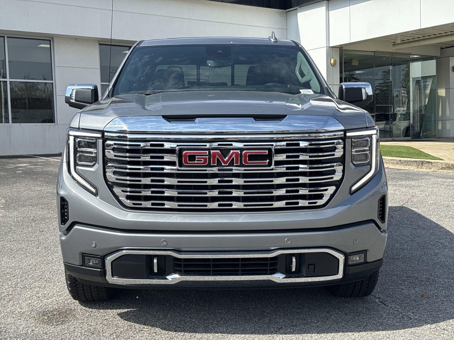 GMC Sierra 1500 Denali Four Wheel Drive Crew Cab - Thumbnail 3