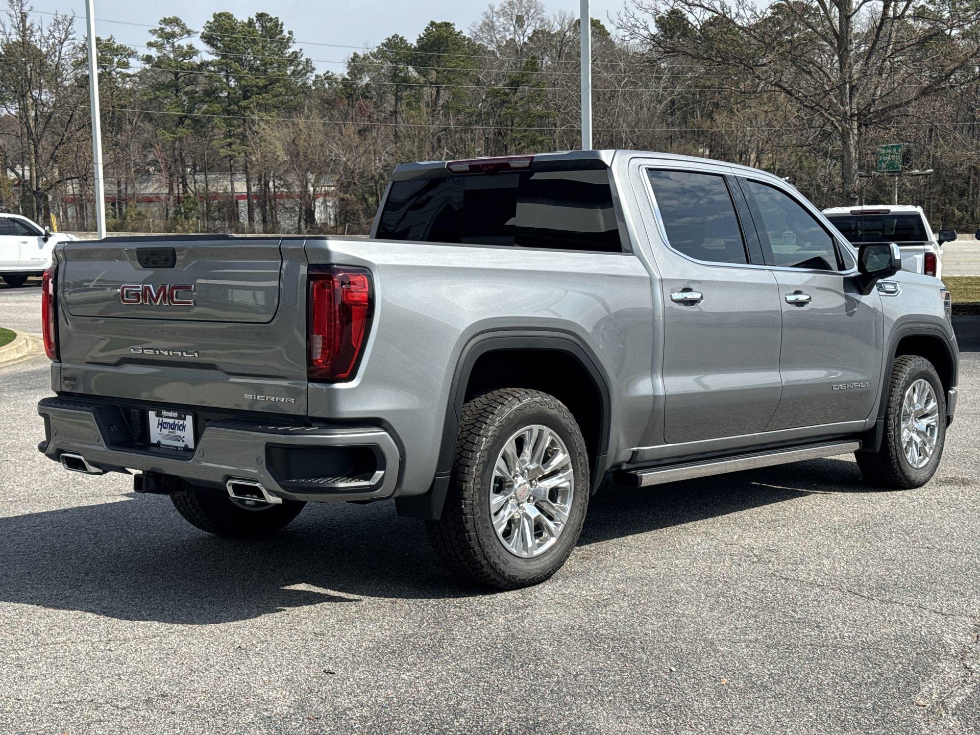 GMC Sierra 1500 Denali Four Wheel Drive Crew Cab - Thumbnail 9