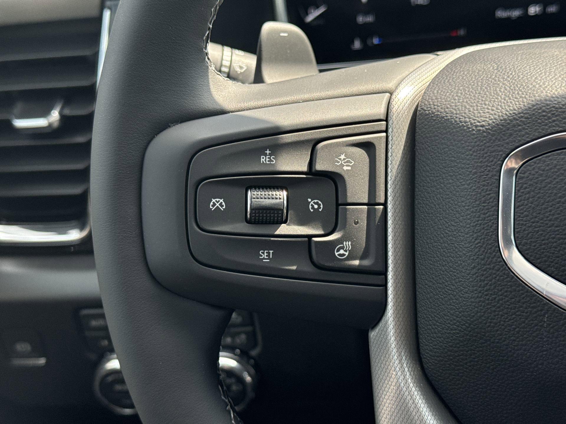 GMC Sierra 1500 Denali Four Wheel Drive Crew Cab - Thumbnail 18