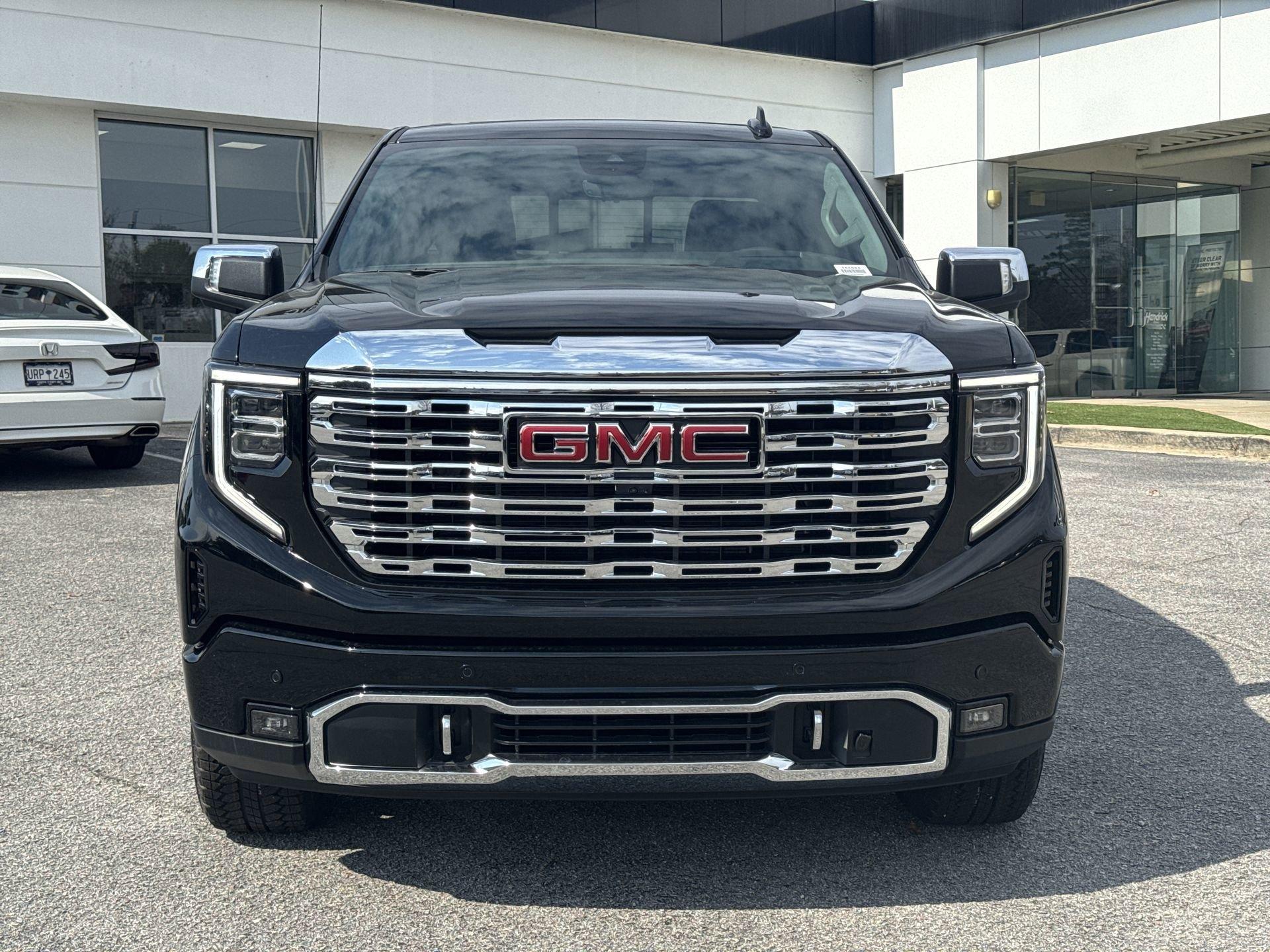 GMC Sierra 1500 Denali Four Wheel Drive Crew Cab - Thumbnail 3