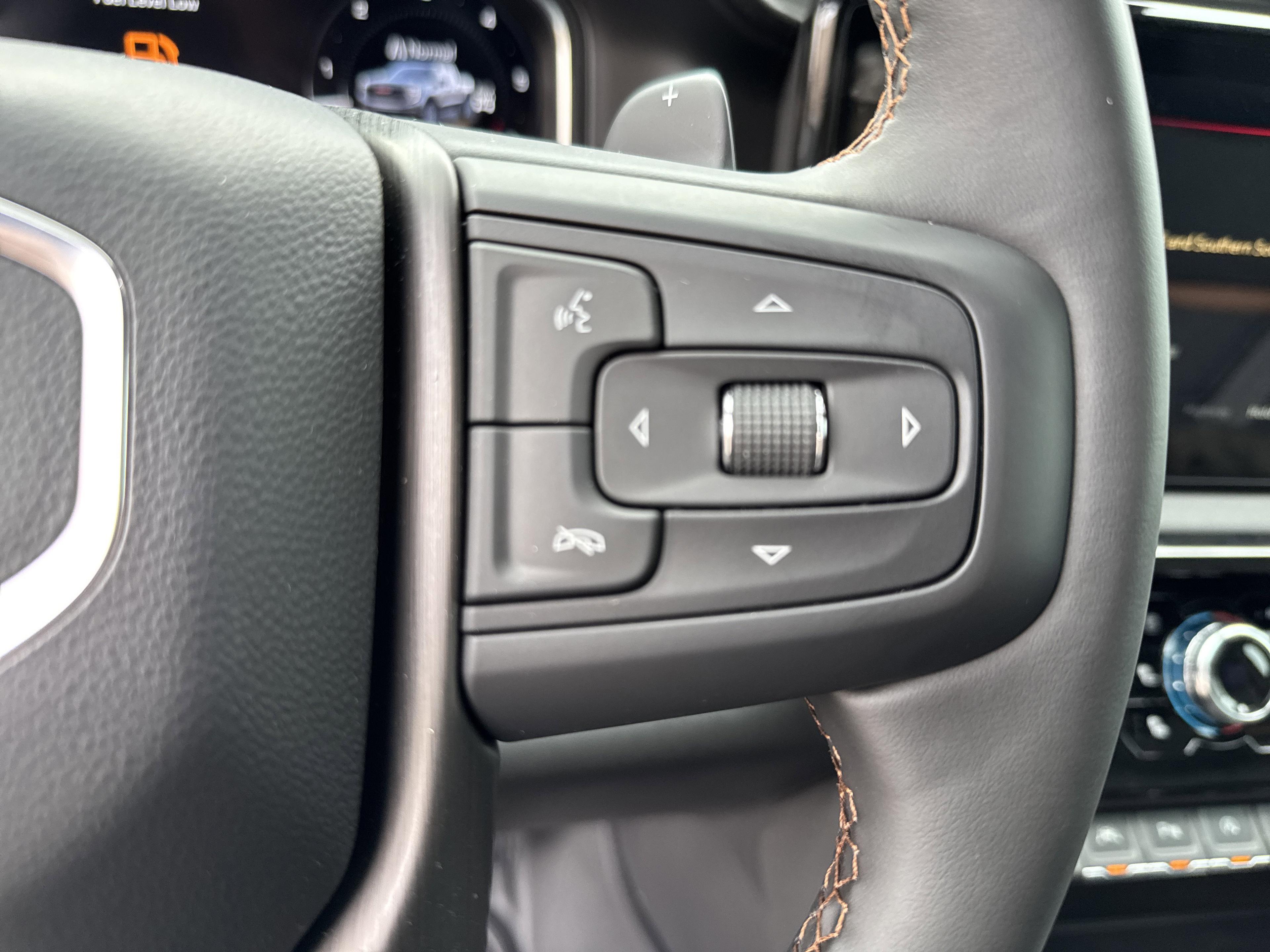 GMC Sierra 1500 At4 Four Wheel Drive Crew Cab - Thumbnail 20