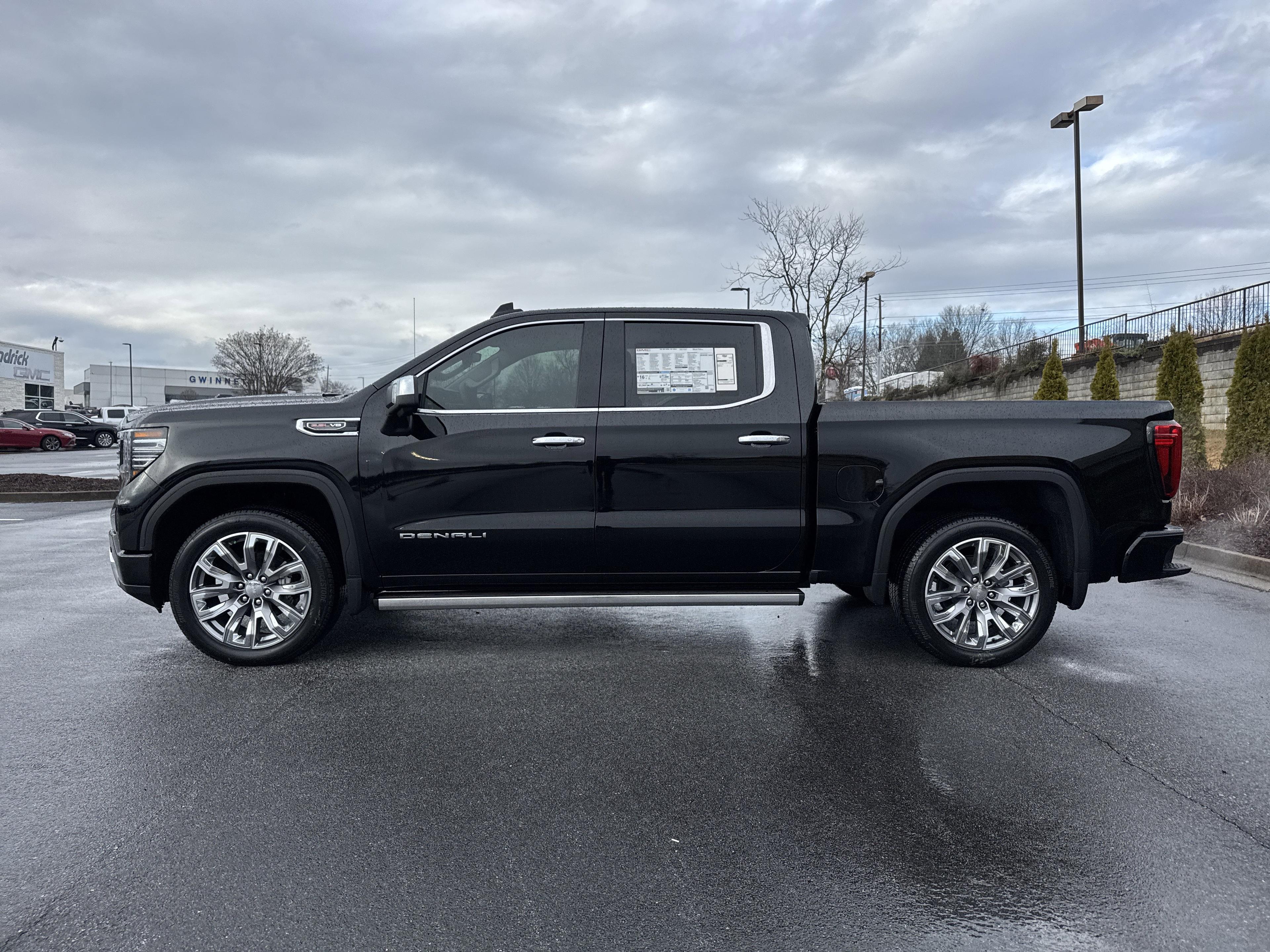 GMC Sierra 1500 Denali Four Wheel Drive Crew Cab - Thumbnail 6
