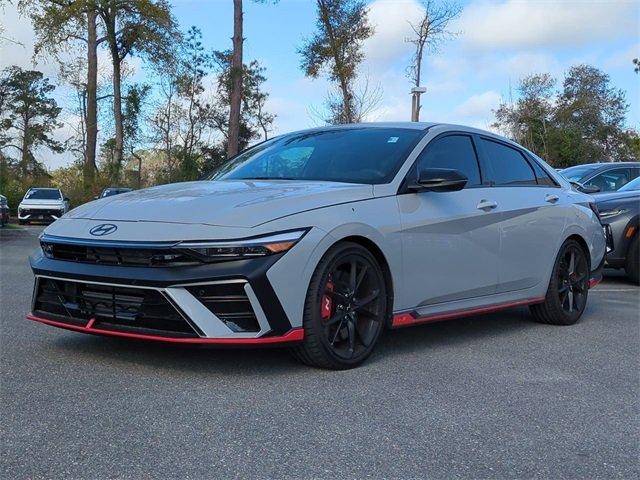 Hyundai Elantra N Base Fwd 4D Sedan - Thumbnail 3