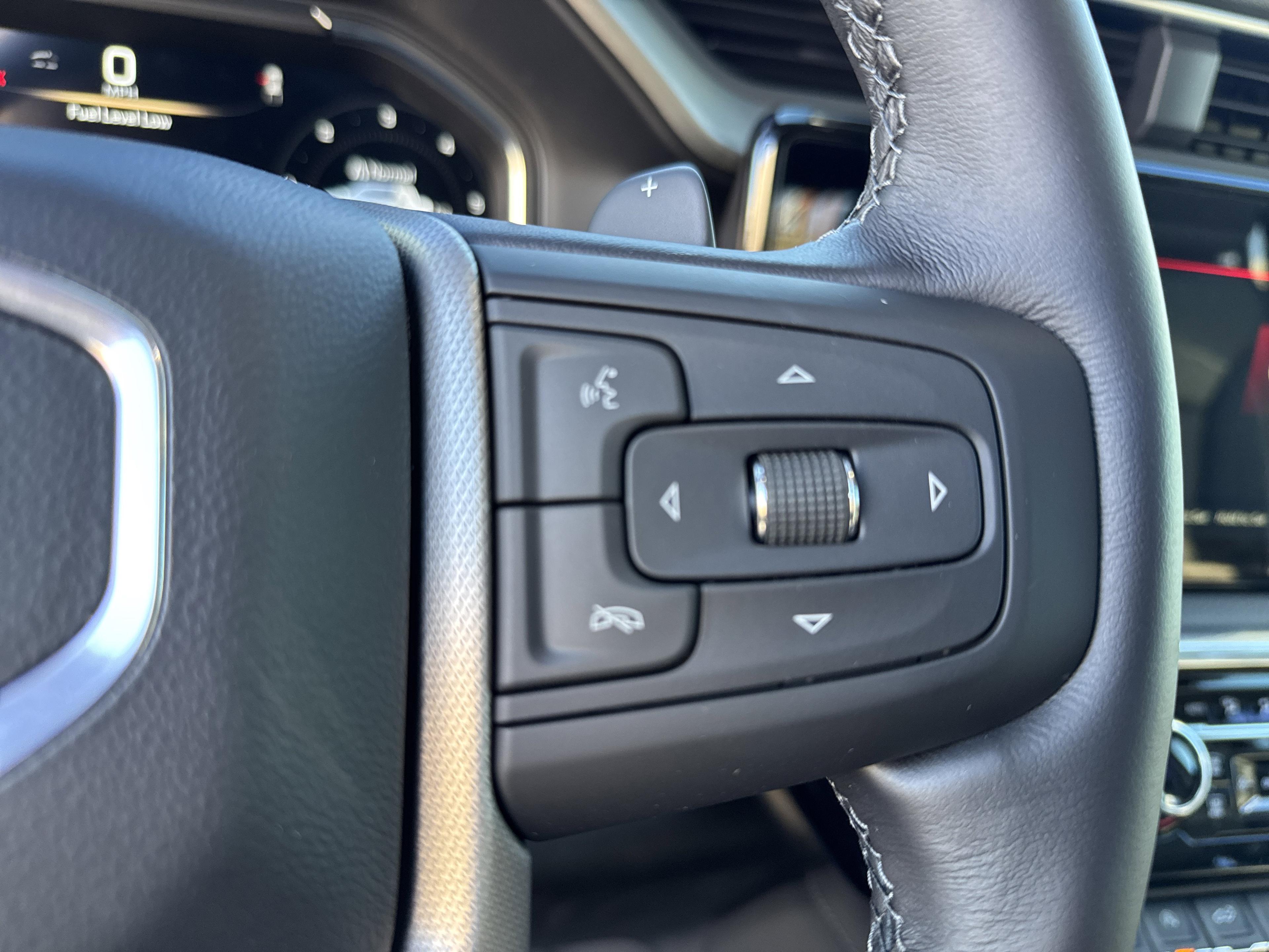 GMC Sierra 1500 Denali Four Wheel Drive Crew Cab - Thumbnail 19