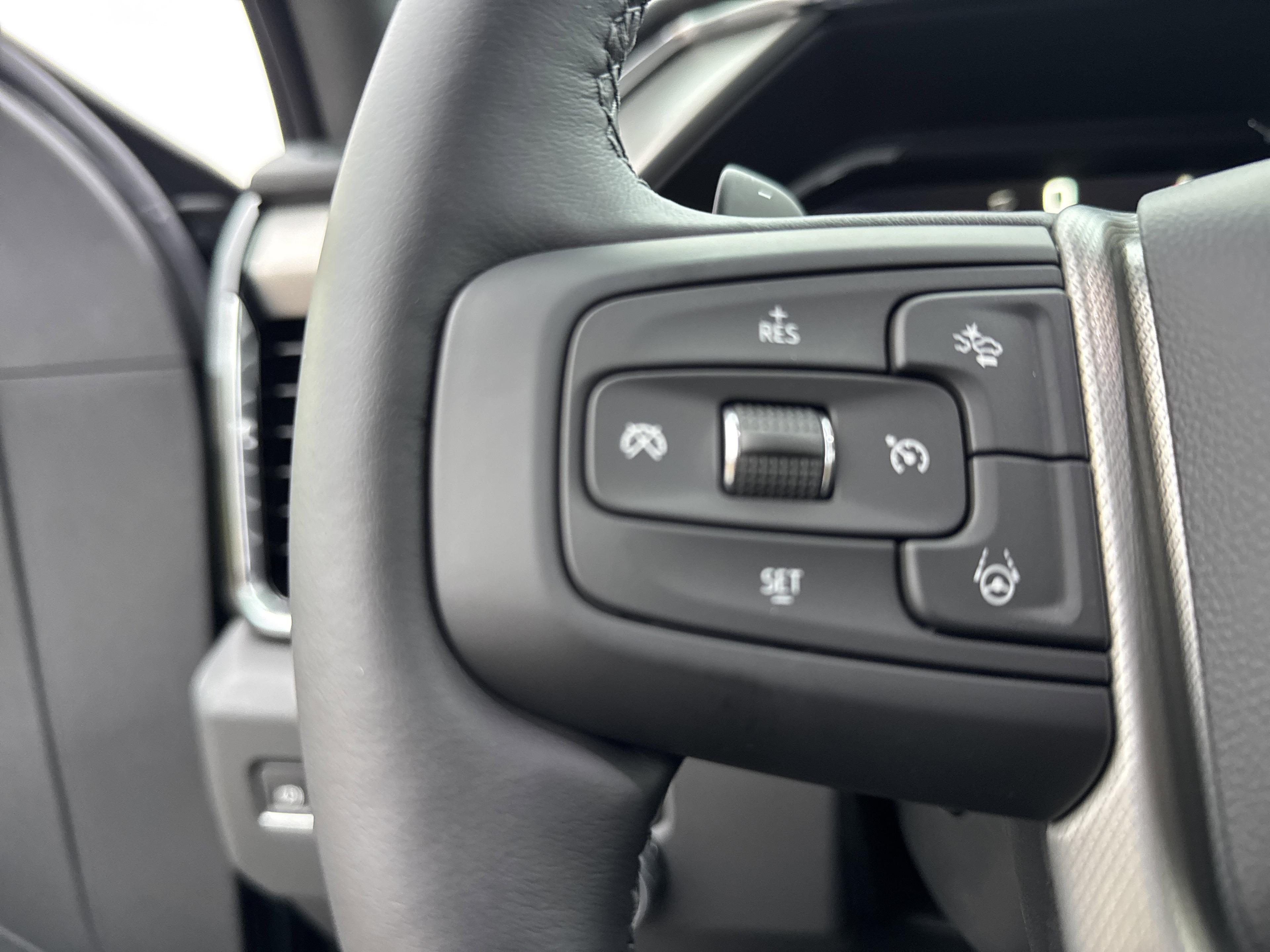 GMC Sierra 1500 Denali Four Wheel Drive Crew Cab - Thumbnail 18