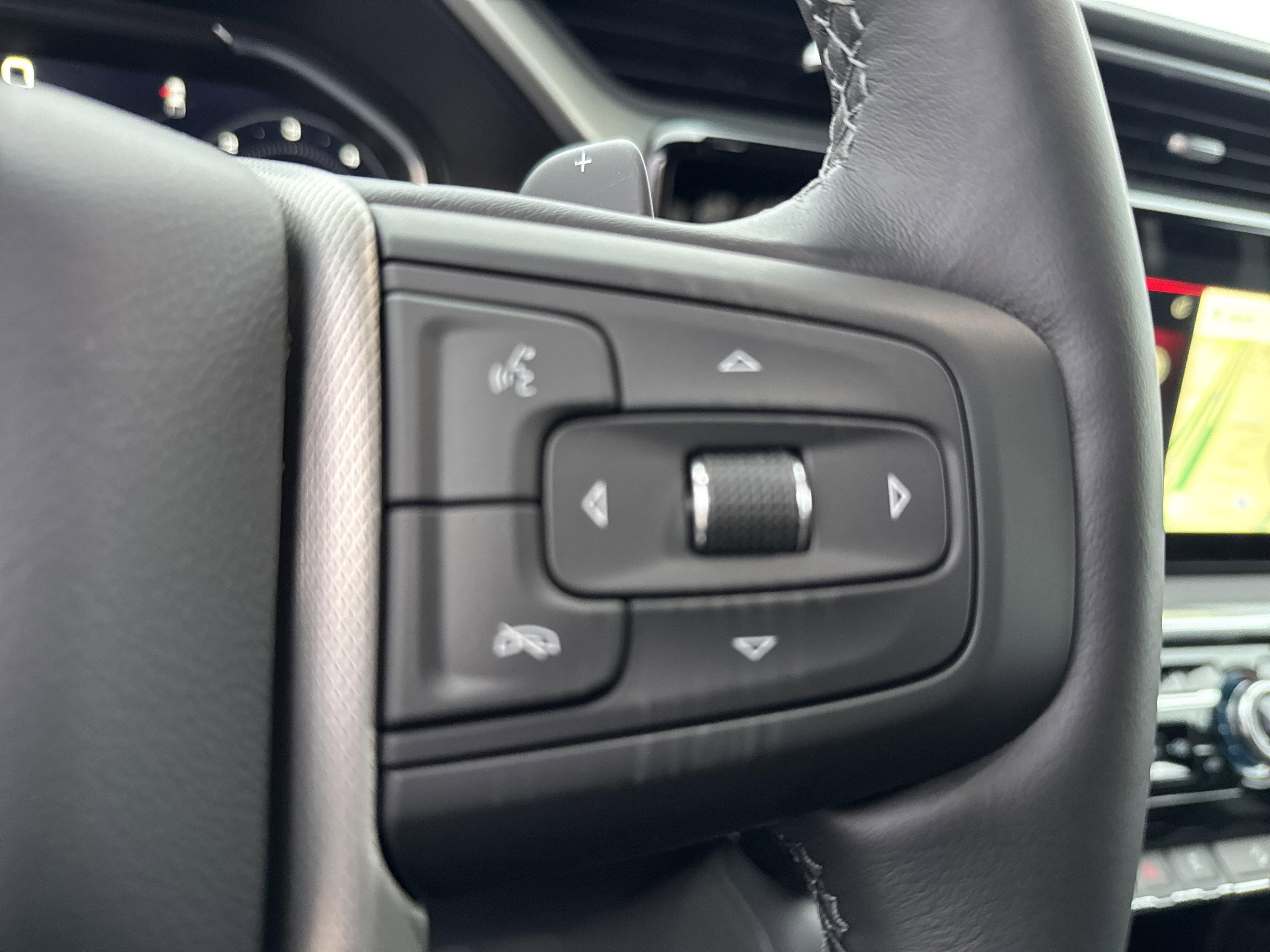 GMC Sierra 1500 Denali Four Wheel Drive Crew Cab - Thumbnail 19