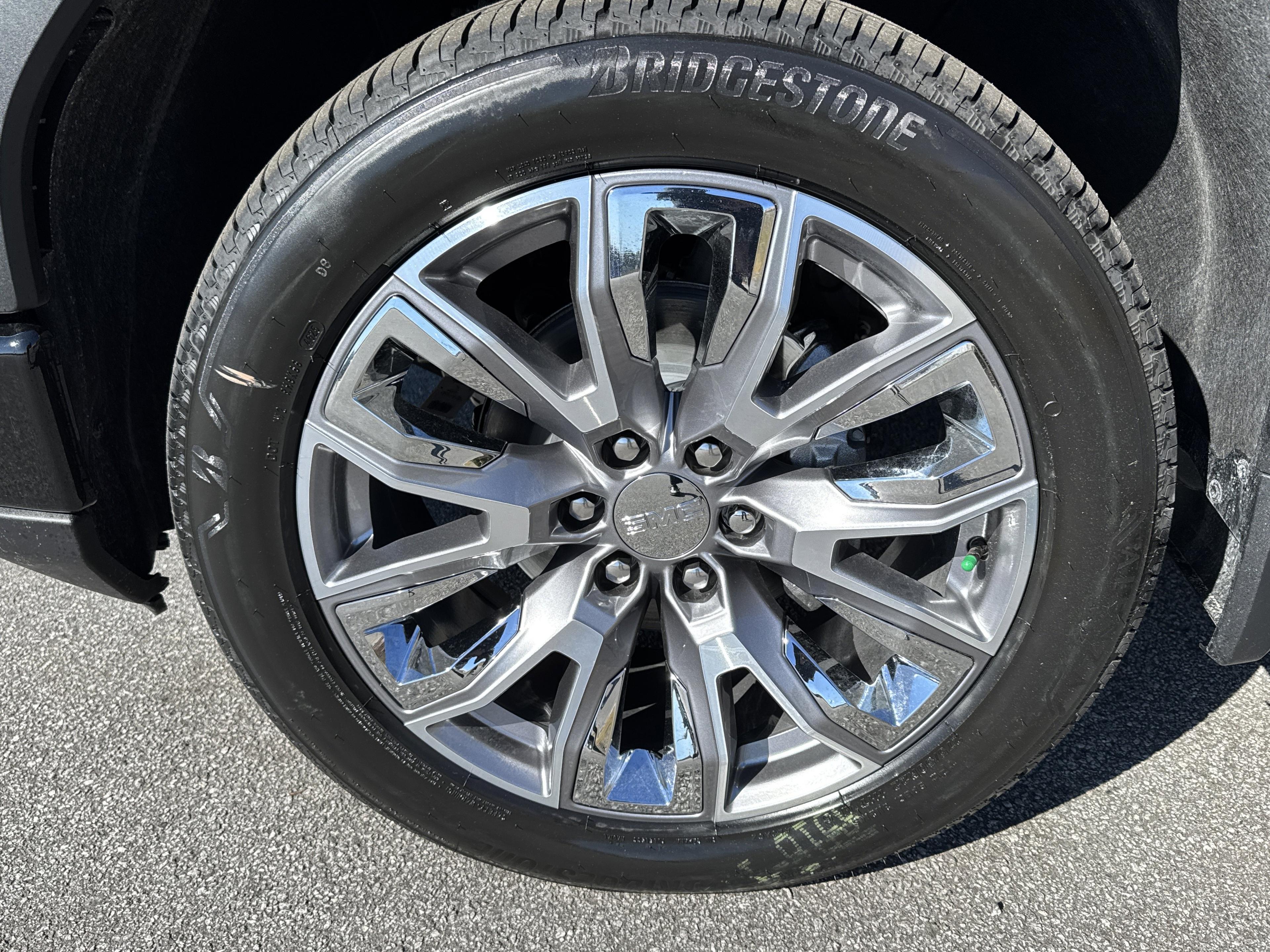 GMC Sierra 1500 Denali Four Wheel Drive Crew Cab - Thumbnail 12