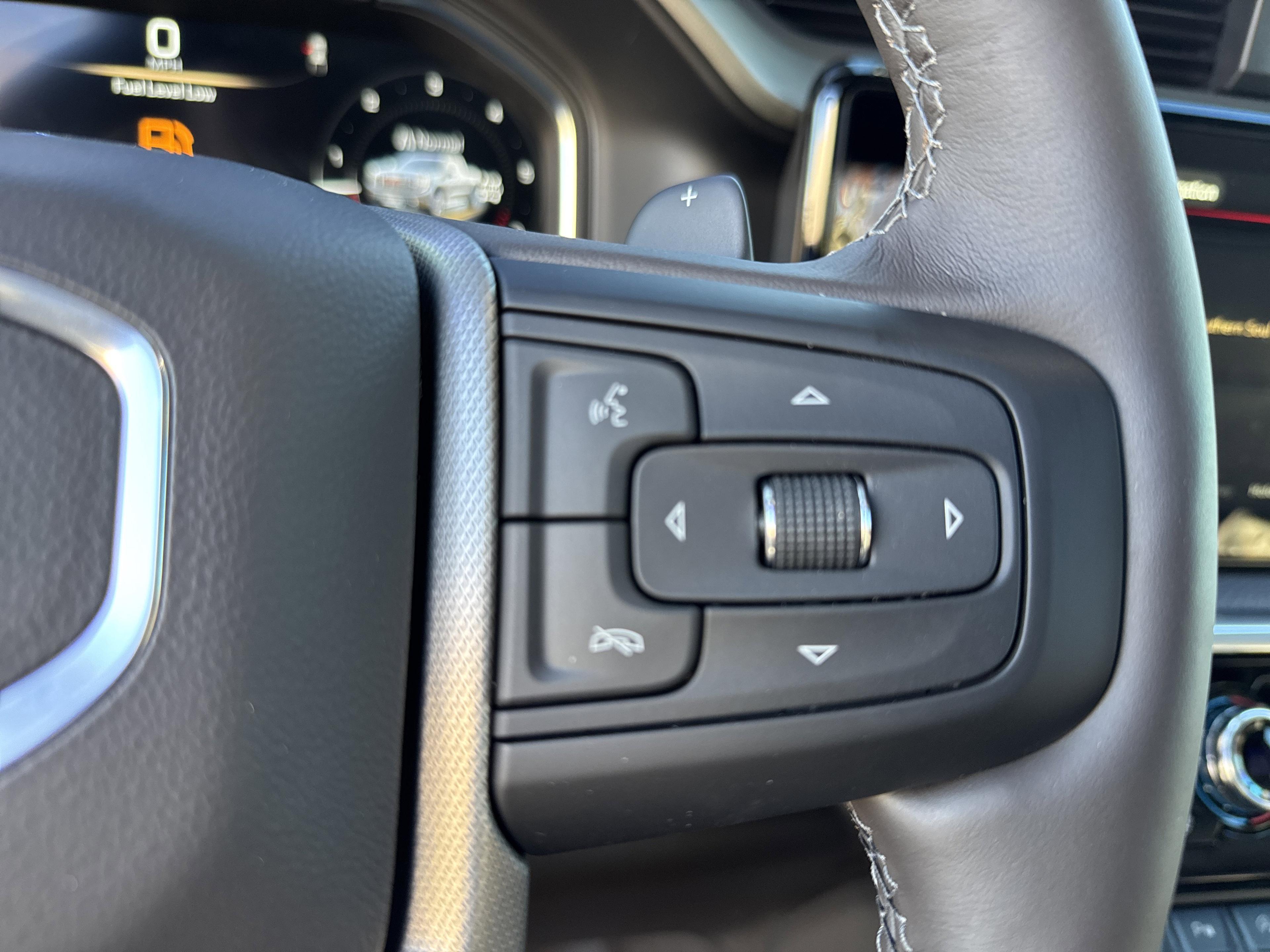 GMC Sierra 1500 Denali Four Wheel Drive Crew Cab - Thumbnail 19