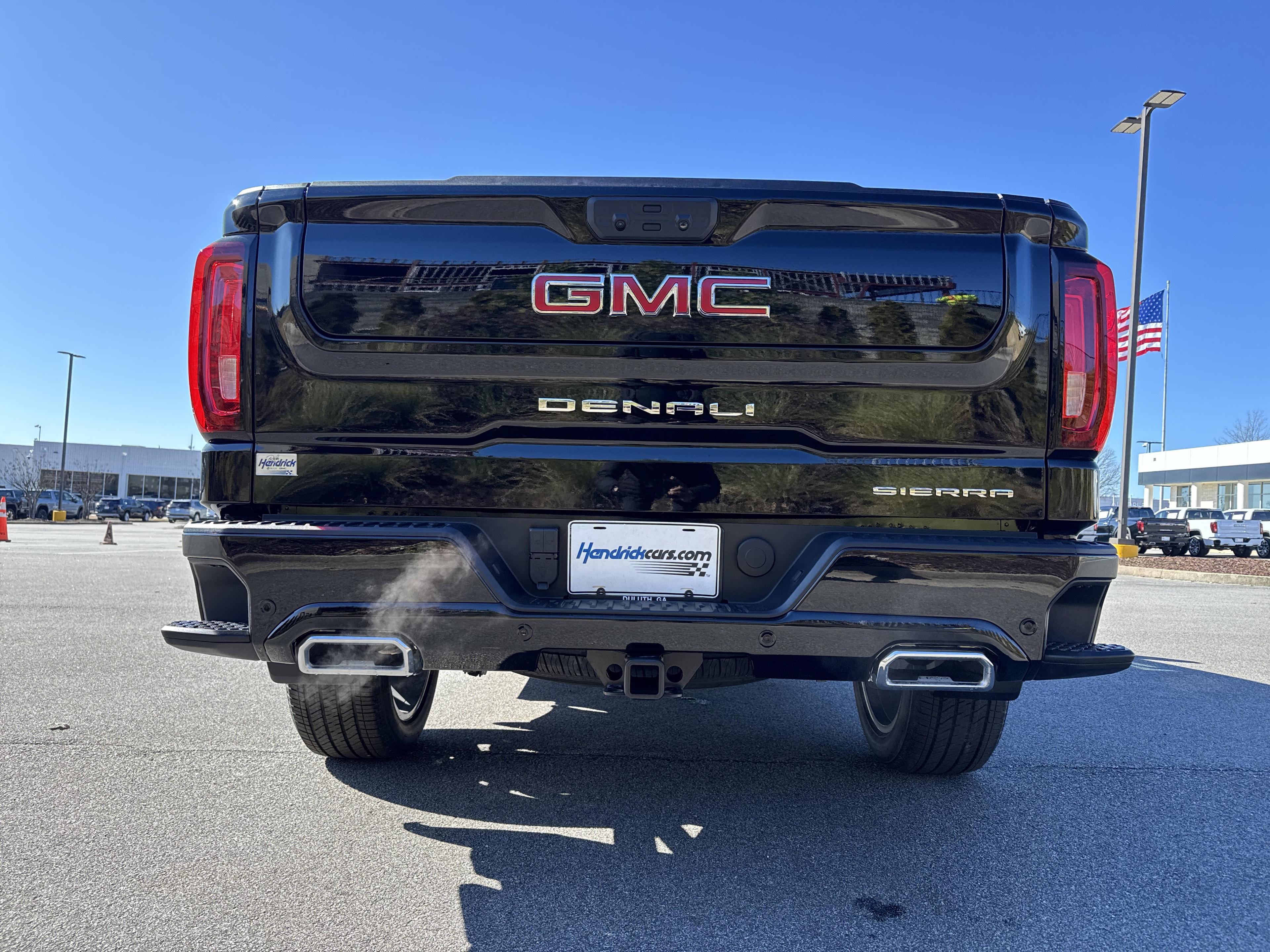 GMC Sierra 1500 Denali Four Wheel Drive Crew Cab - Thumbnail 8
