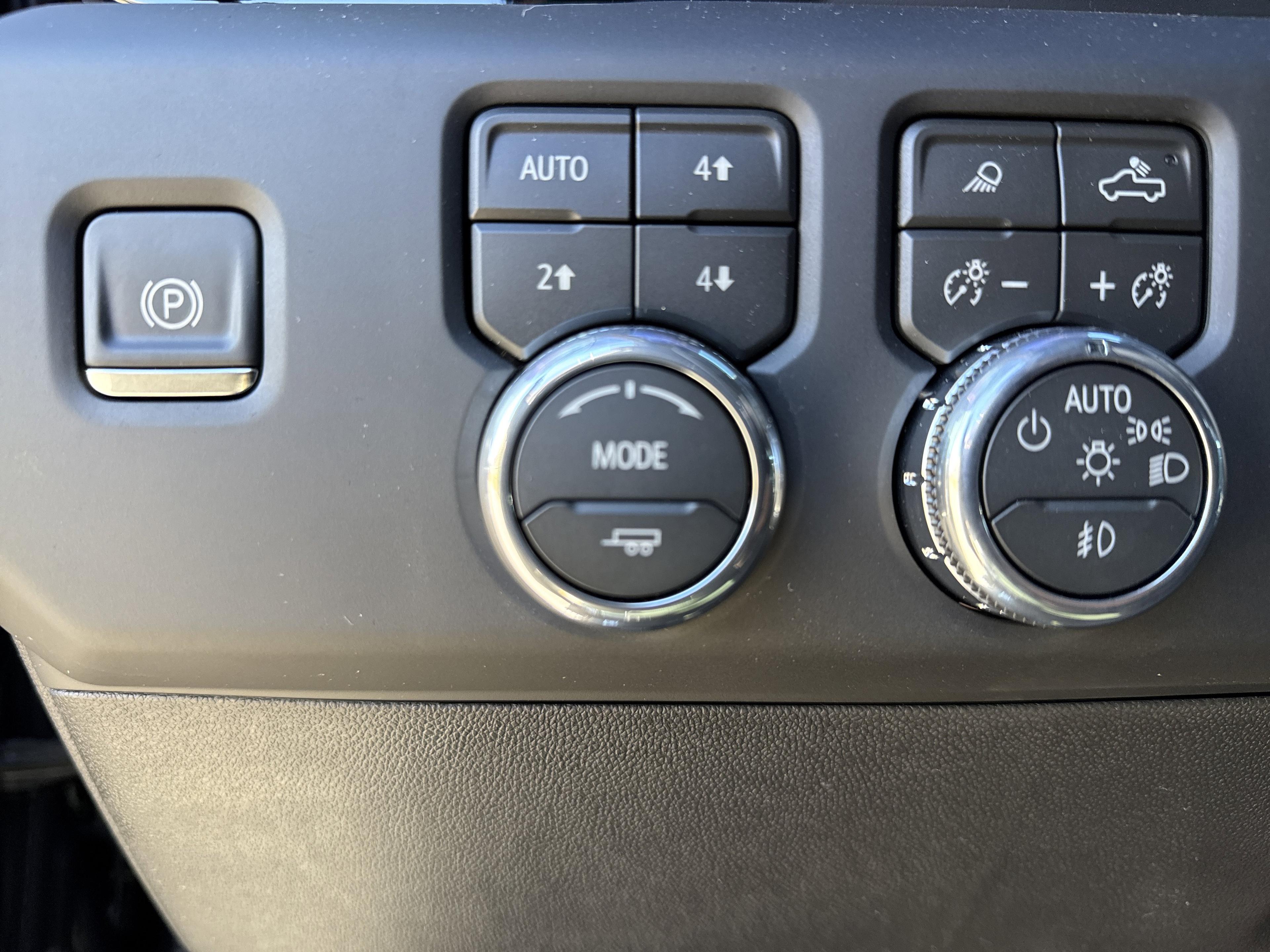 GMC Sierra 1500 Denali Four Wheel Drive Crew Cab - Thumbnail 15