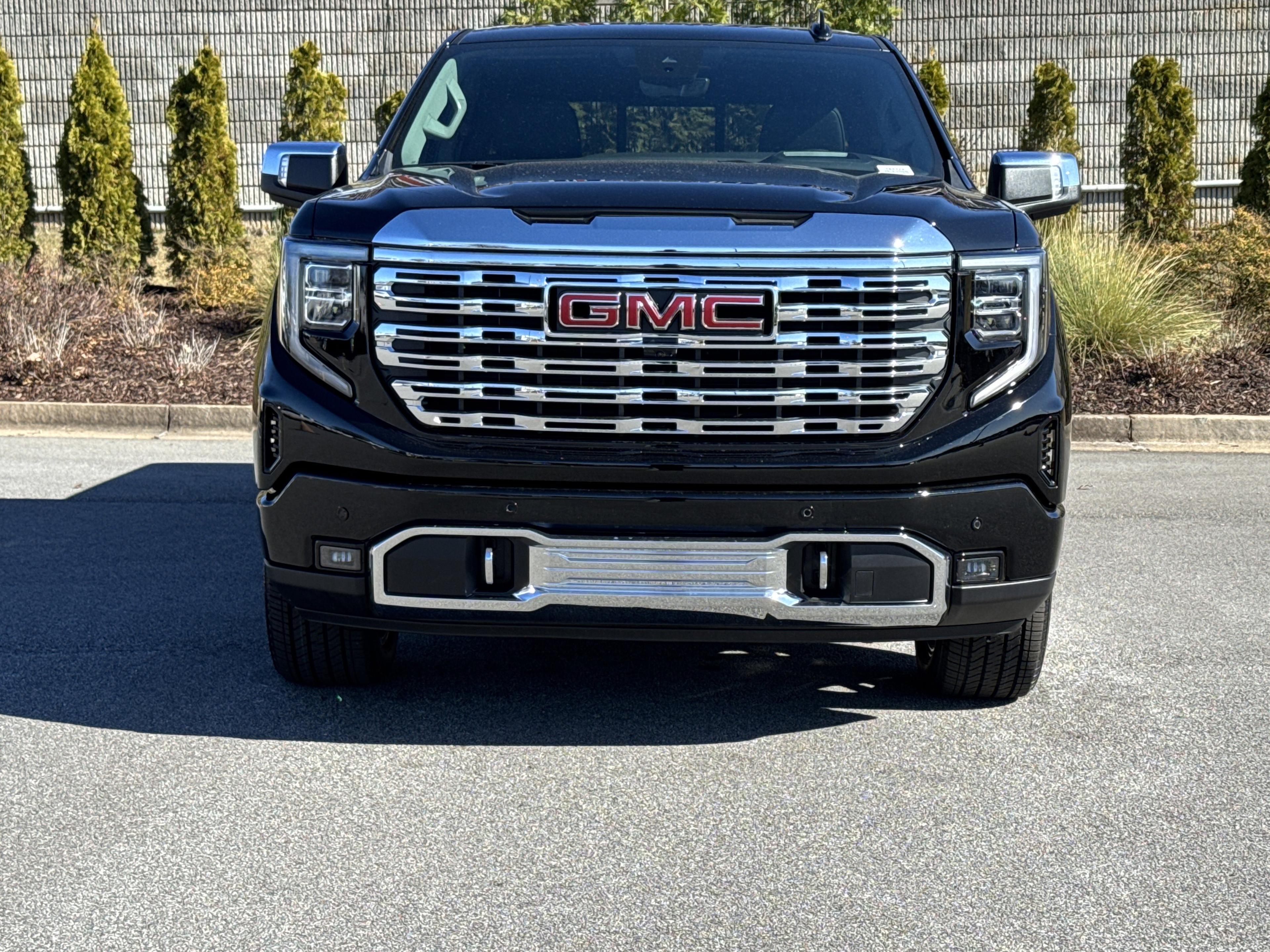 GMC Sierra 1500 Denali Four Wheel Drive Crew Cab - Thumbnail 2