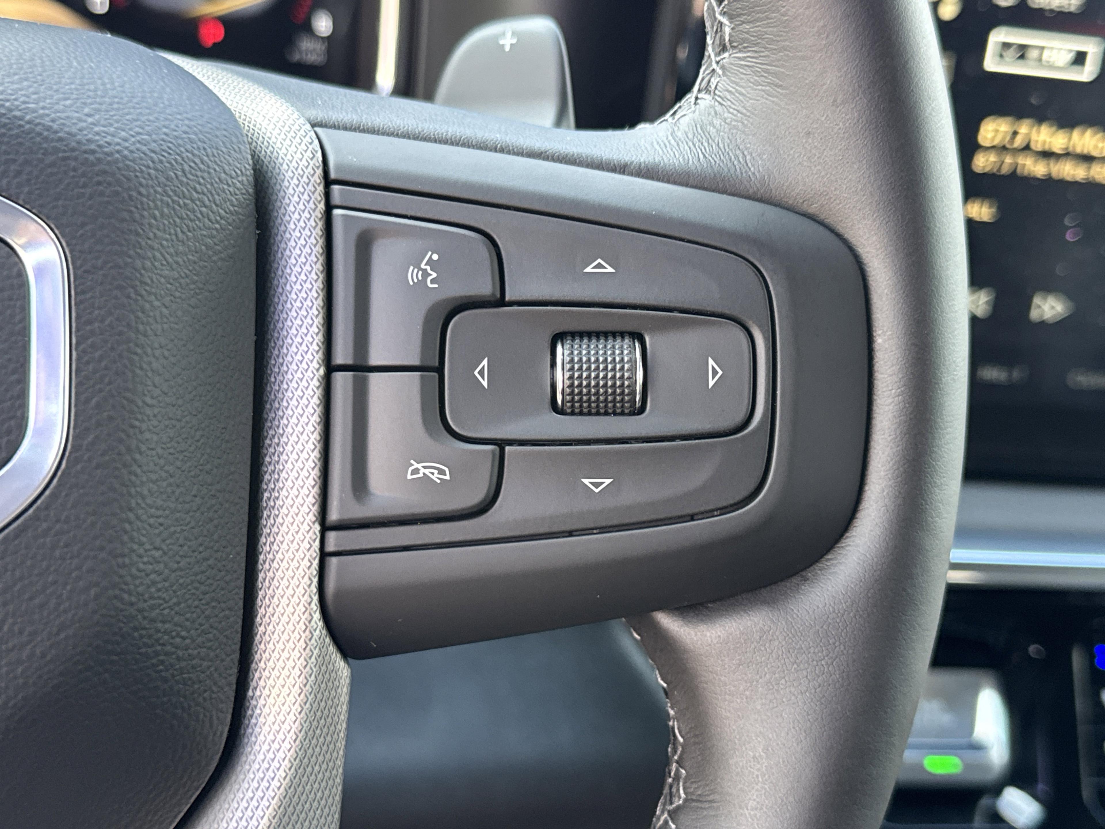 GMC Sierra 1500 Denali Four Wheel Drive Crew Cab - Thumbnail 19