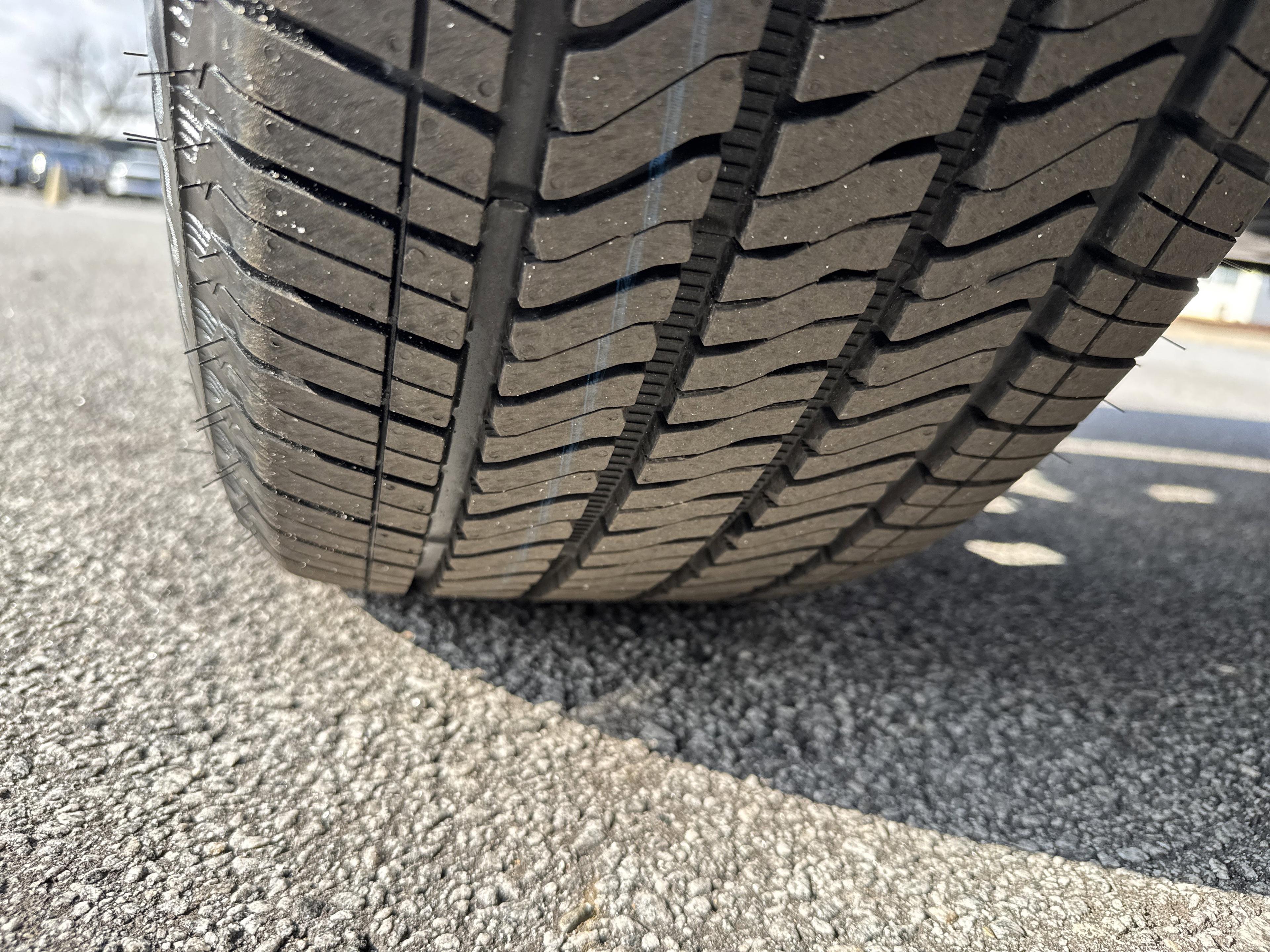 GMC Sierra 1500 Denali Four Wheel Drive Crew Cab - Thumbnail 11