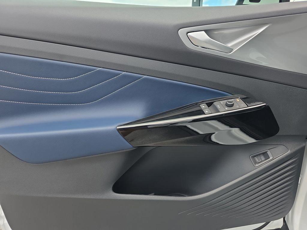 Volkswagen Id.4 Pro S Plus With Navigation & Awd - Thumbnail 8