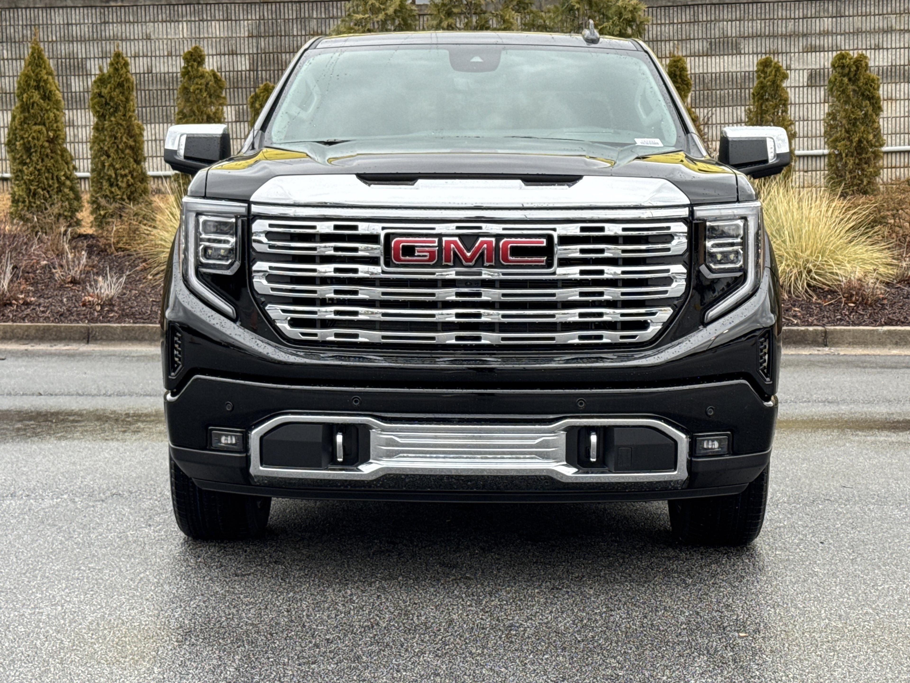 GMC Sierra 1500 Denali Four Wheel Drive Crew Cab - Thumbnail 2