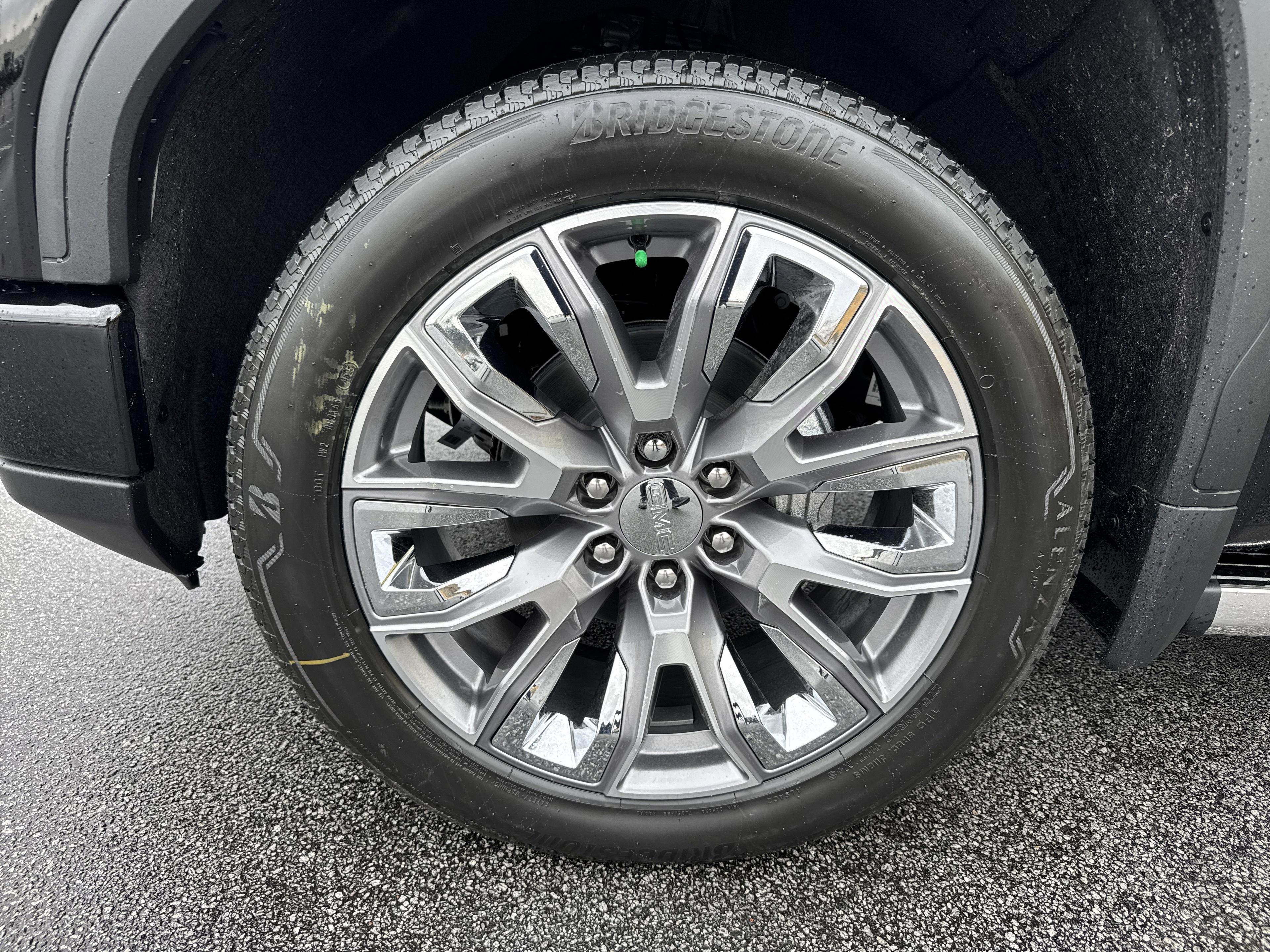 GMC Sierra 1500 Denali Four Wheel Drive Crew Cab - Thumbnail 12