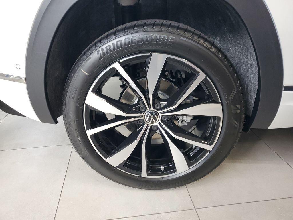 Volkswagen Atlas Cross Sport 2.0T Sel Premium R-Line With Navigation & Awd - Thumbnail 6