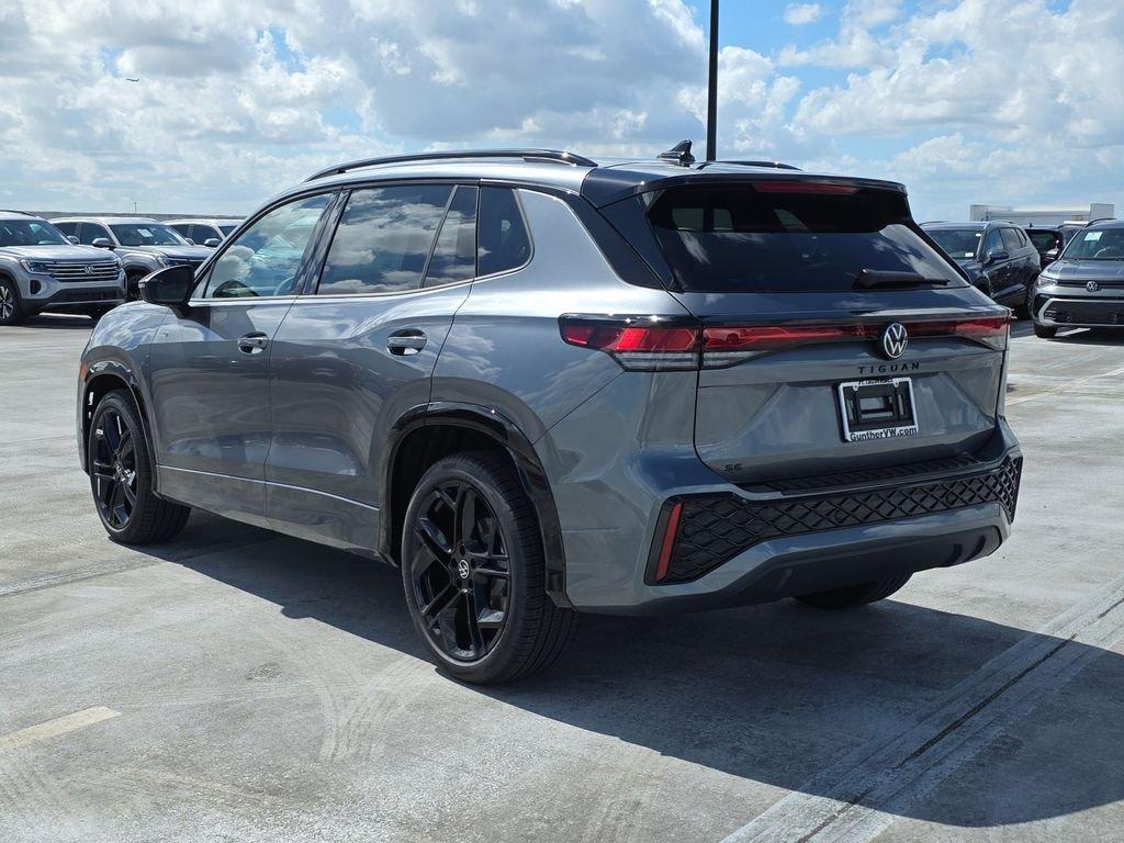 Volkswagen Tiguan 2.0T Se R-Line Black - Thumbnail 5