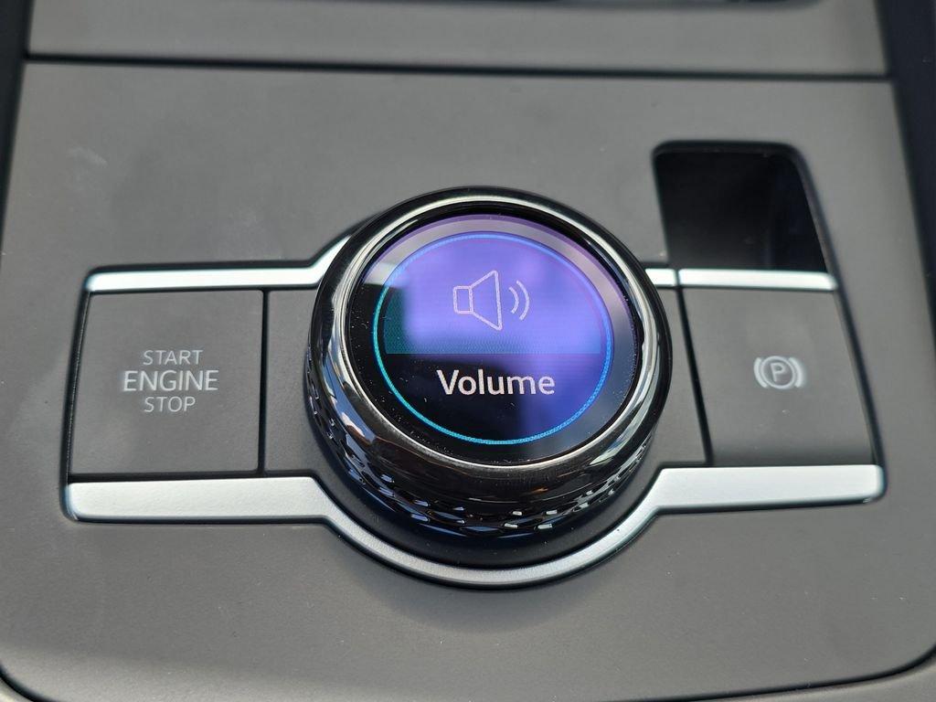 Volkswagen Tiguan 2.0T S - Thumbnail 15