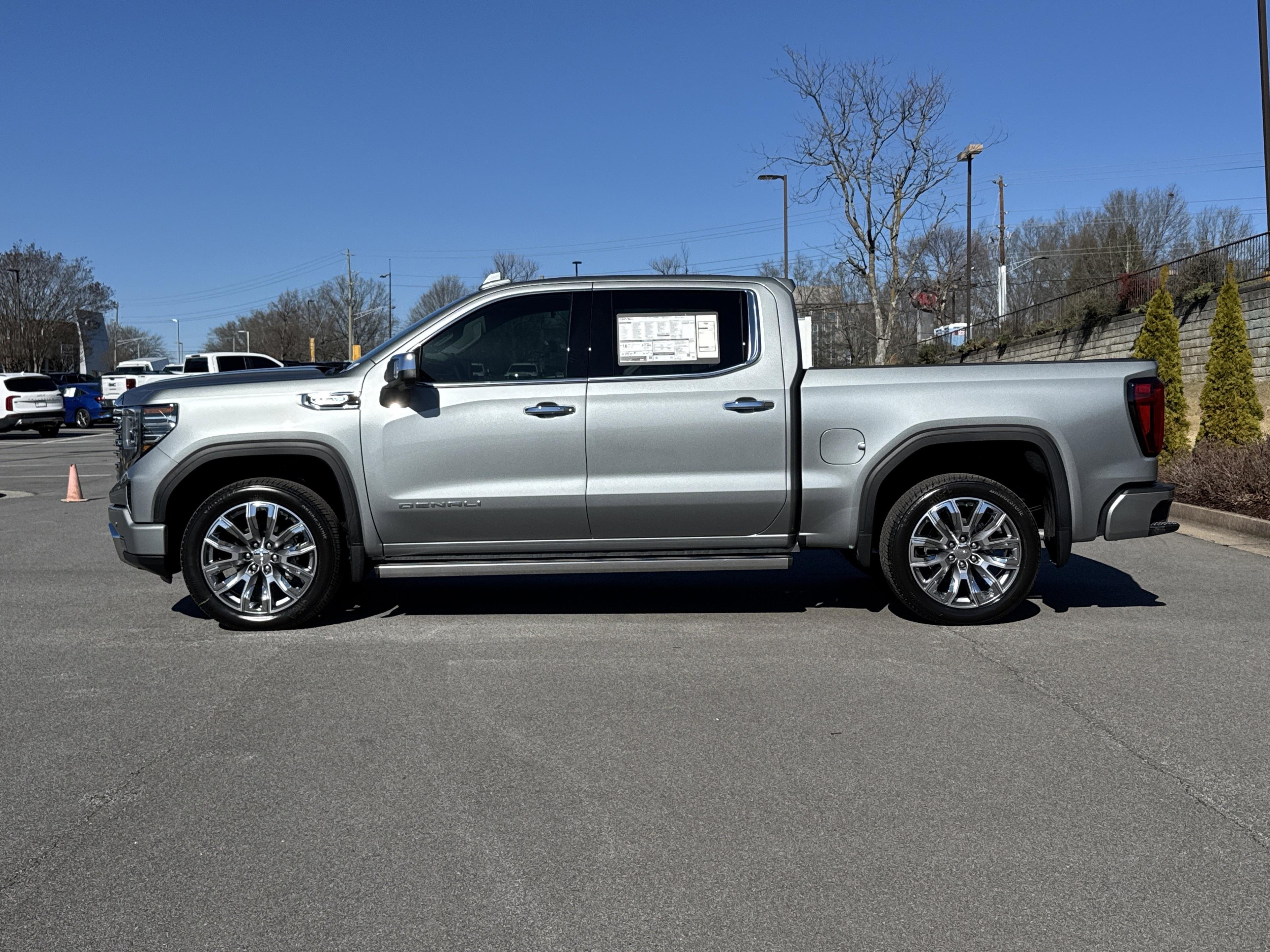 GMC Sierra 1500 Denali Four Wheel Drive Crew Cab - Thumbnail 6