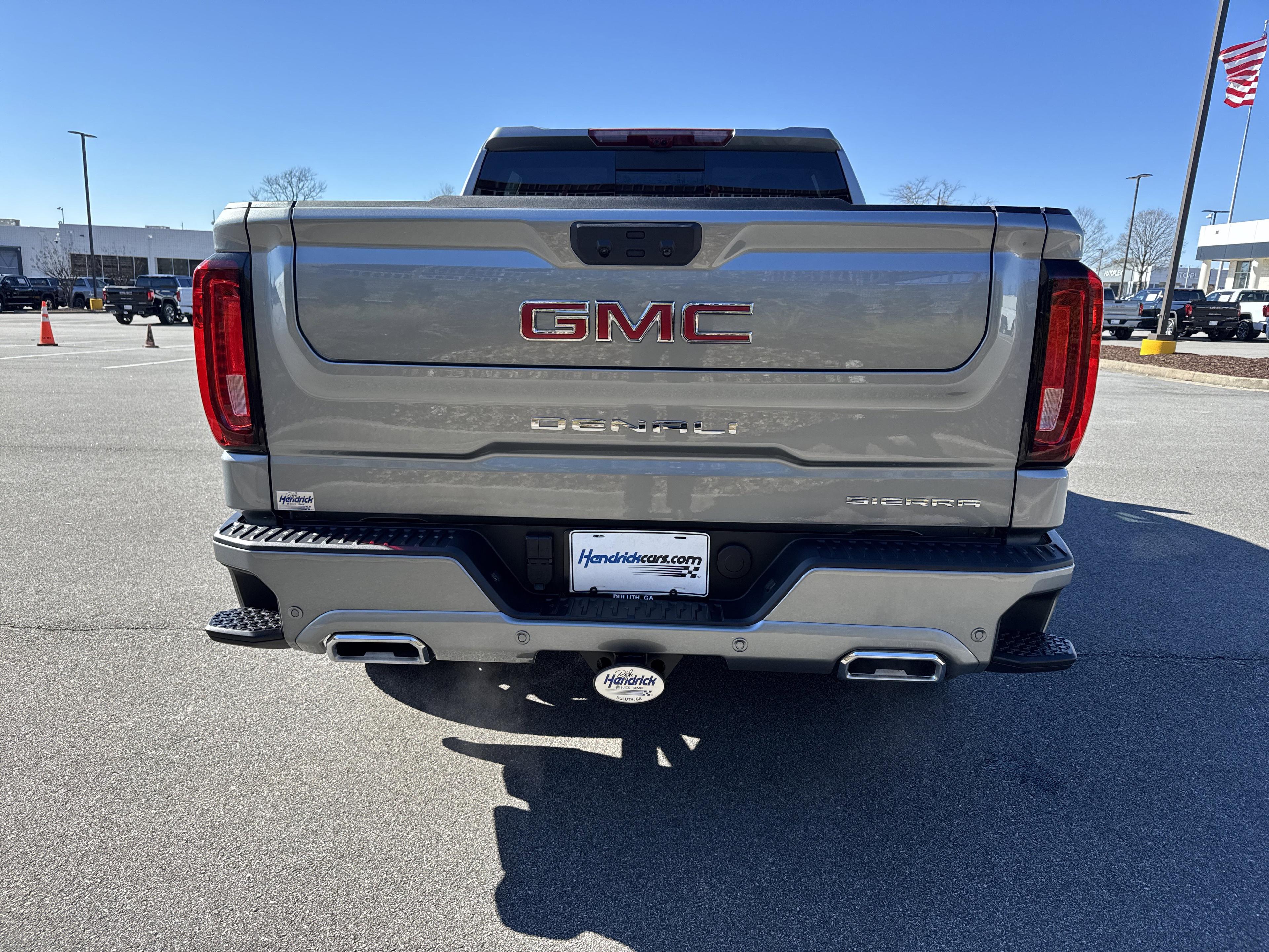GMC Sierra 1500 Denali Four Wheel Drive Crew Cab - Thumbnail 8