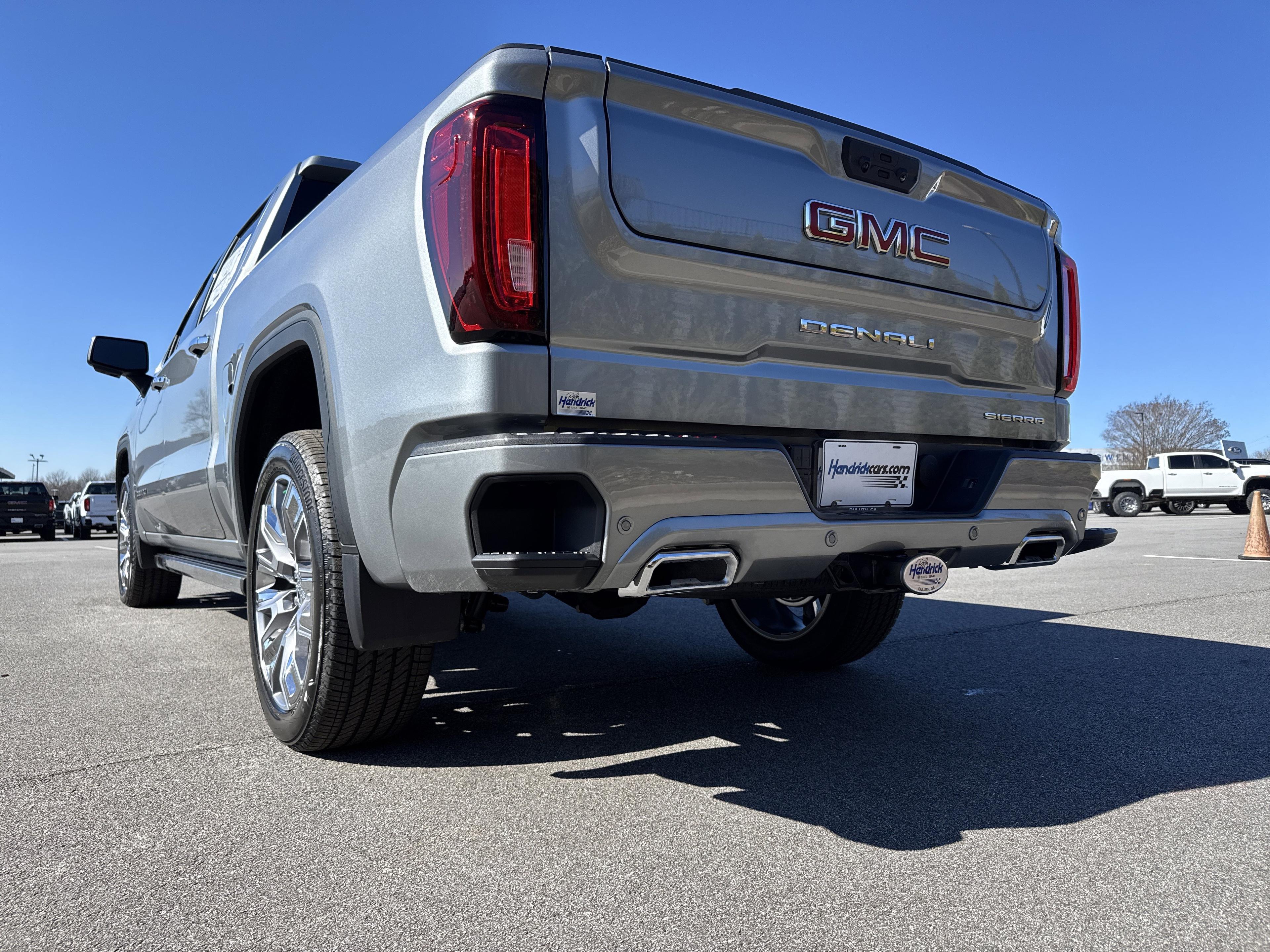 GMC Sierra 1500 Denali Four Wheel Drive Crew Cab - Thumbnail 7