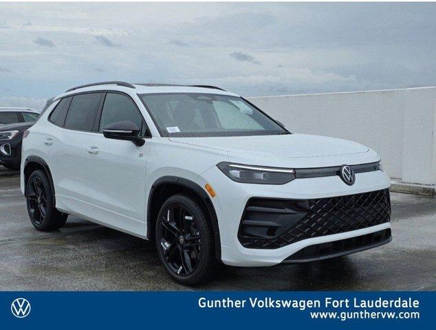 Volkswagen Tiguan 2.0T Se R-Line Black - View 1