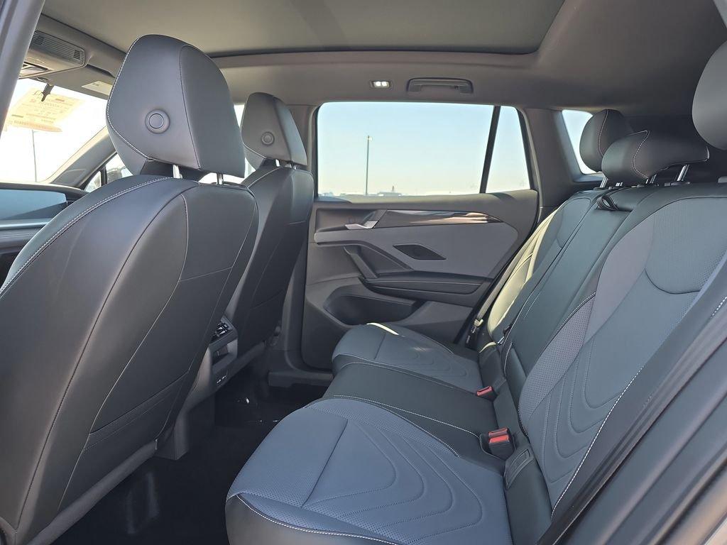 Volkswagen Tiguan 2.0T Se R-Line Black - Thumbnail 6