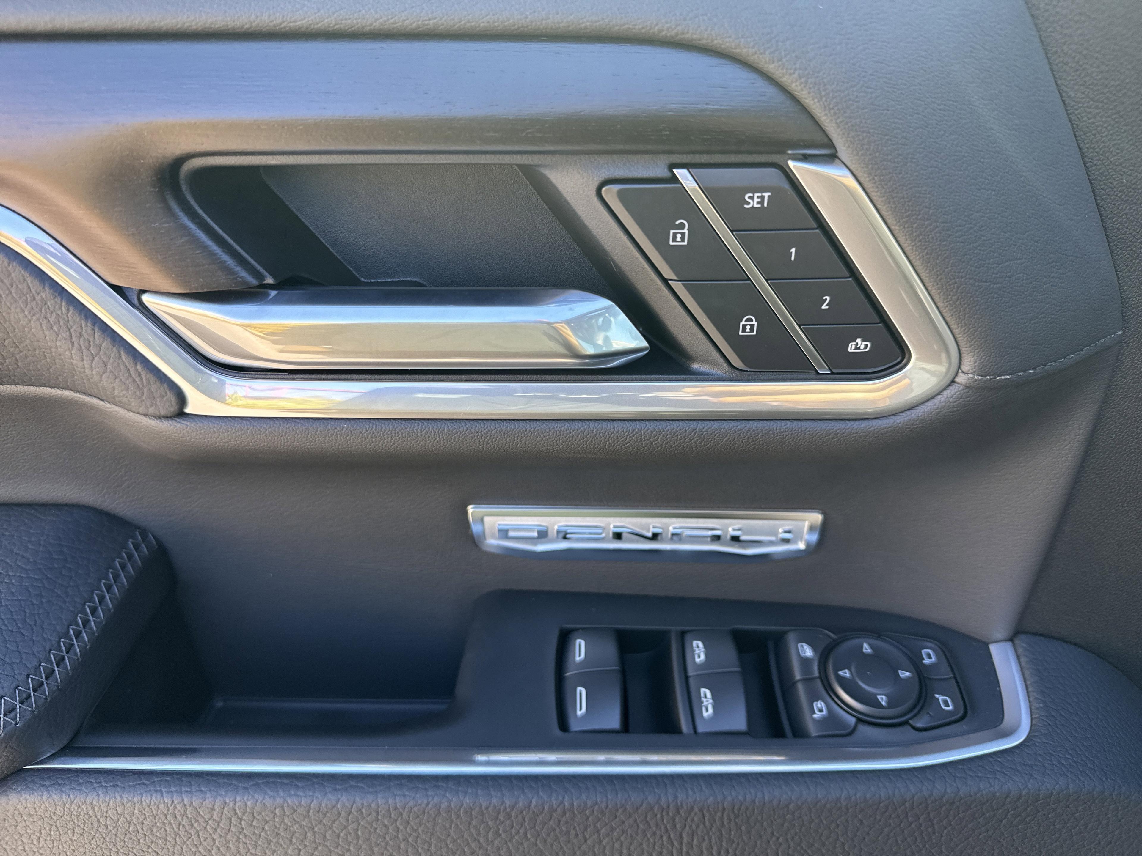 GMC Sierra 1500 Denali Four Wheel Drive Crew Cab - Thumbnail 14