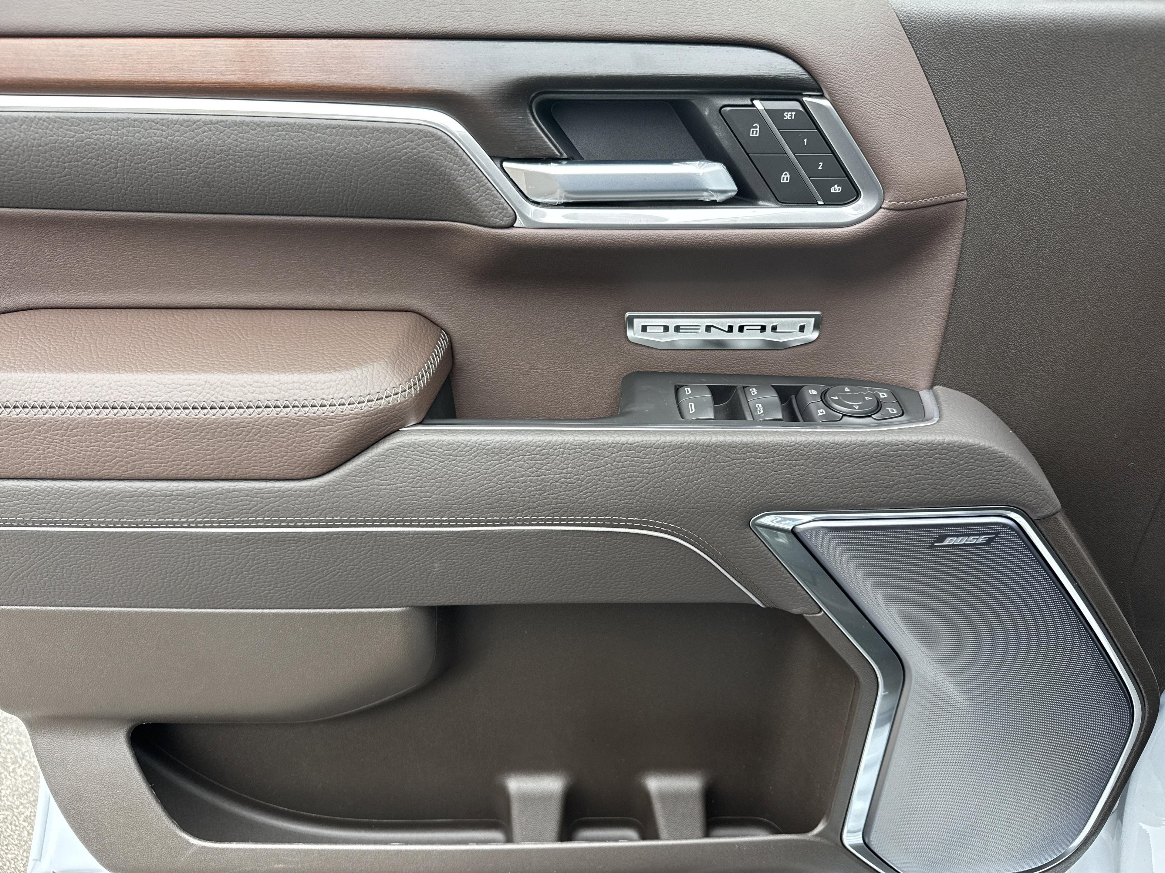 GMC Sierra 1500 Denali Four Wheel Drive Crew Cab - Thumbnail 13