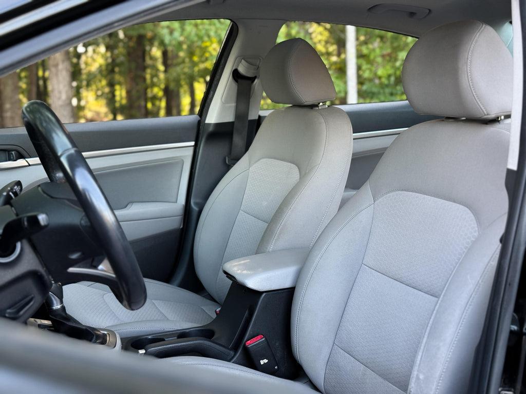 Hyundai Elantra - Thumbnail 10