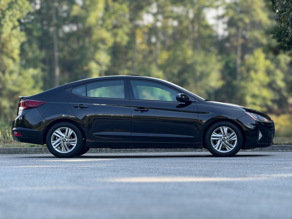 Hyundai Elantra - Thumbnail 6