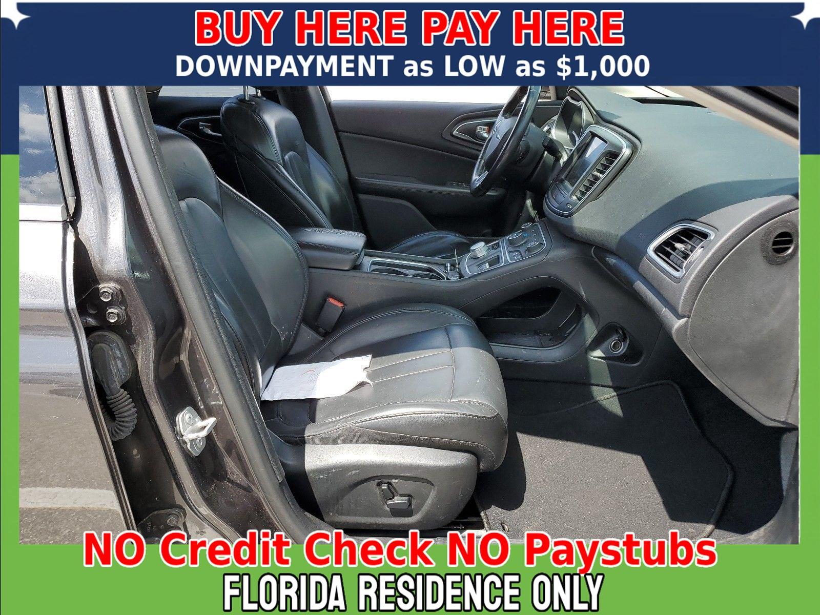 Chrysler 200 Limited - Thumbnail 11