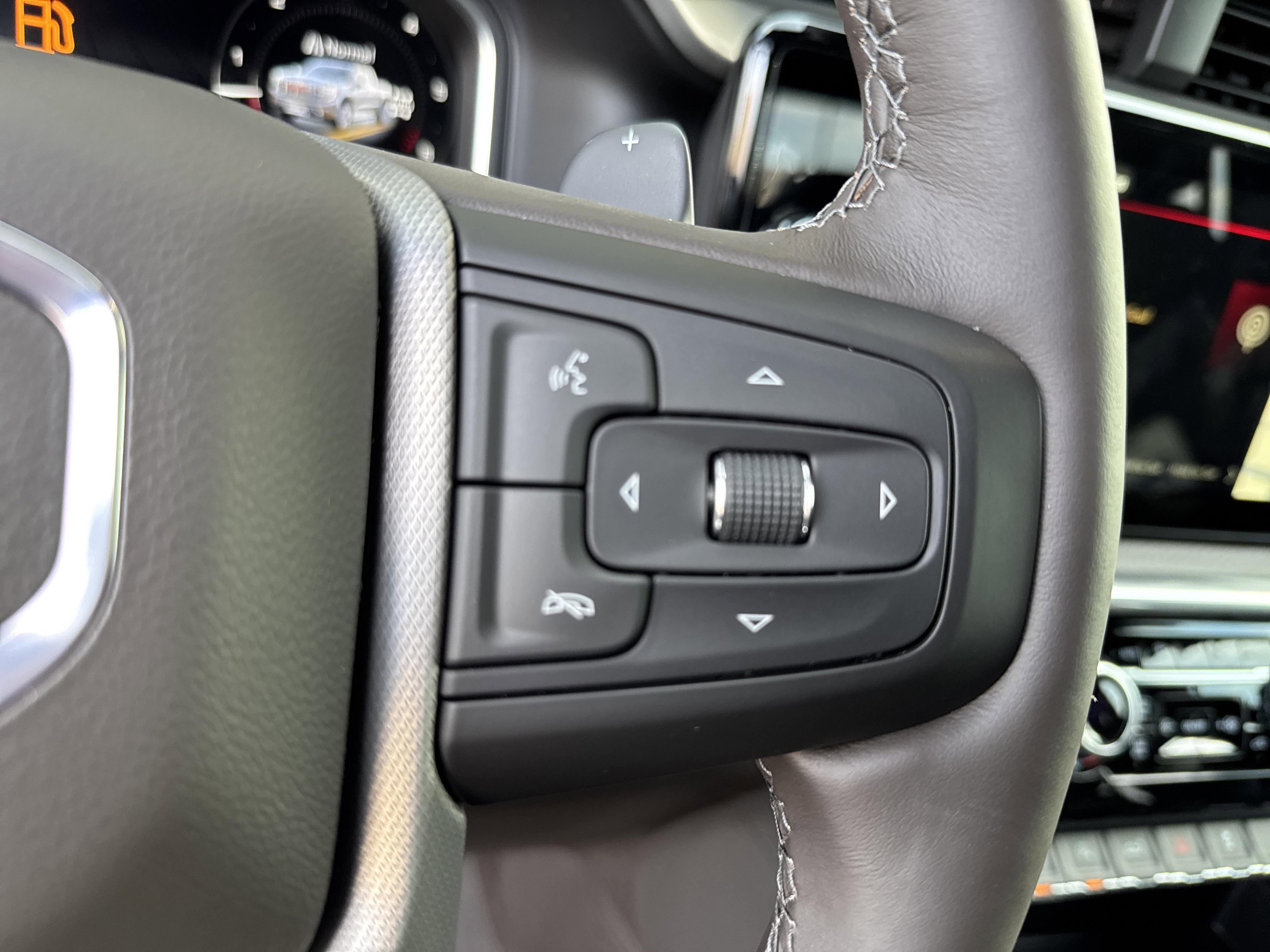 GMC Sierra 1500 Denali Four Wheel Drive Crew Cab - Thumbnail 17