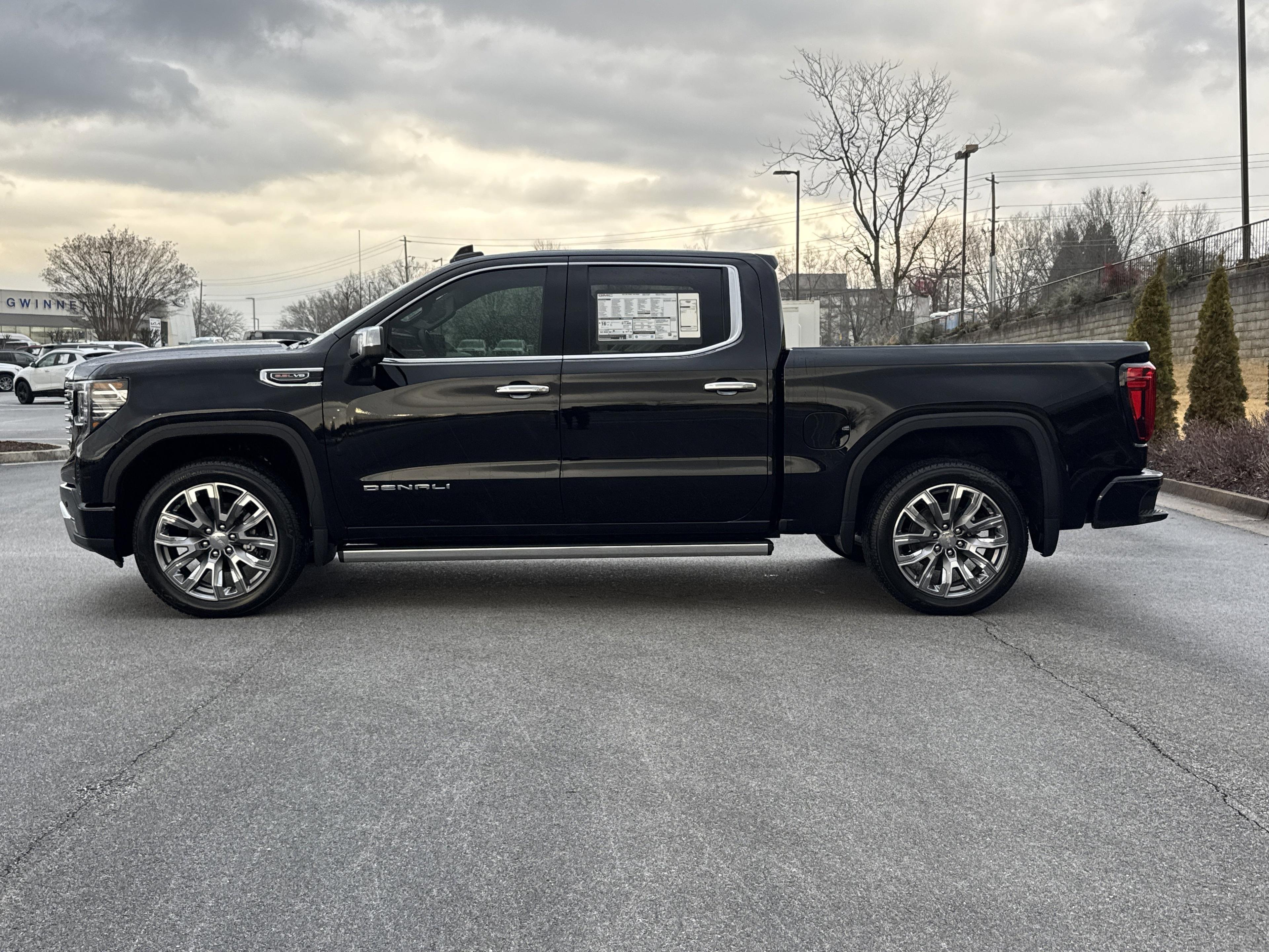 GMC Sierra 1500 Denali Four Wheel Drive Crew Cab - Thumbnail 6