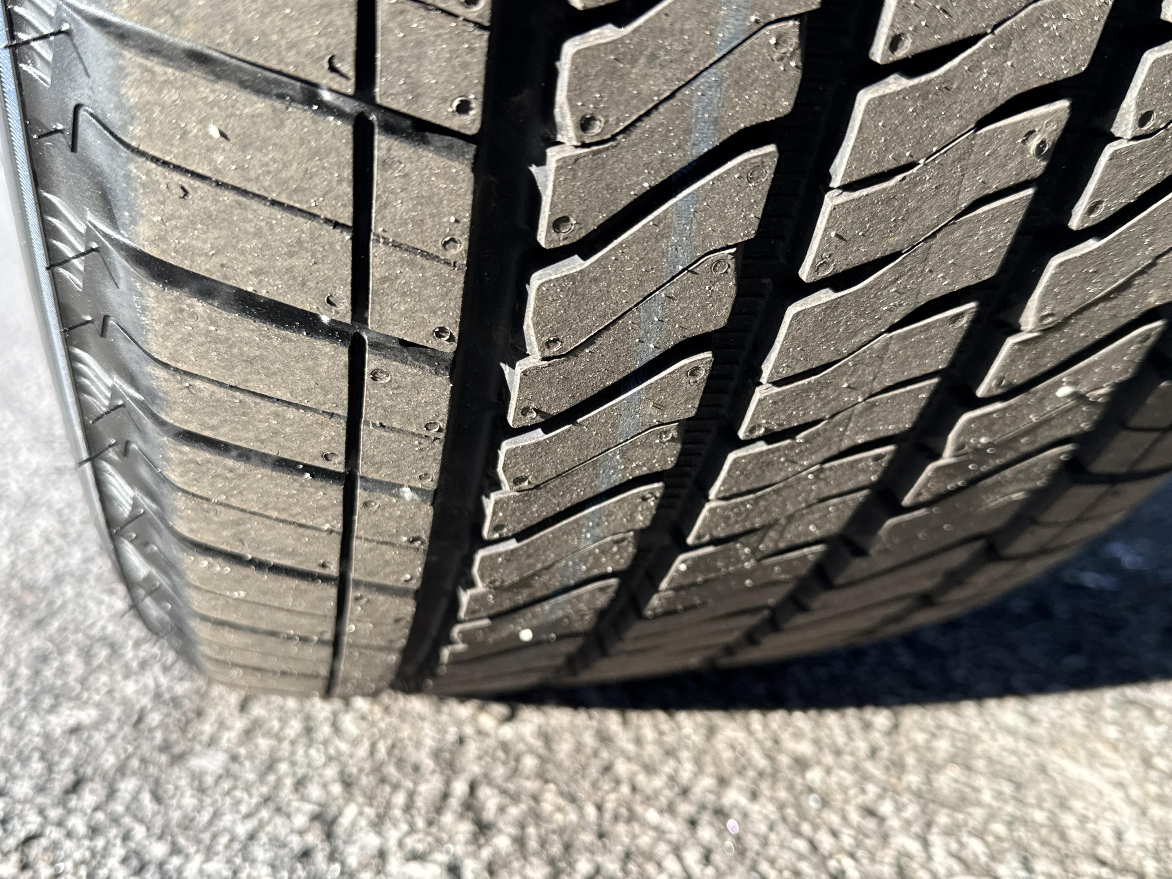 GMC Sierra 1500 Denali Four Wheel Drive Crew Cab - Thumbnail 11