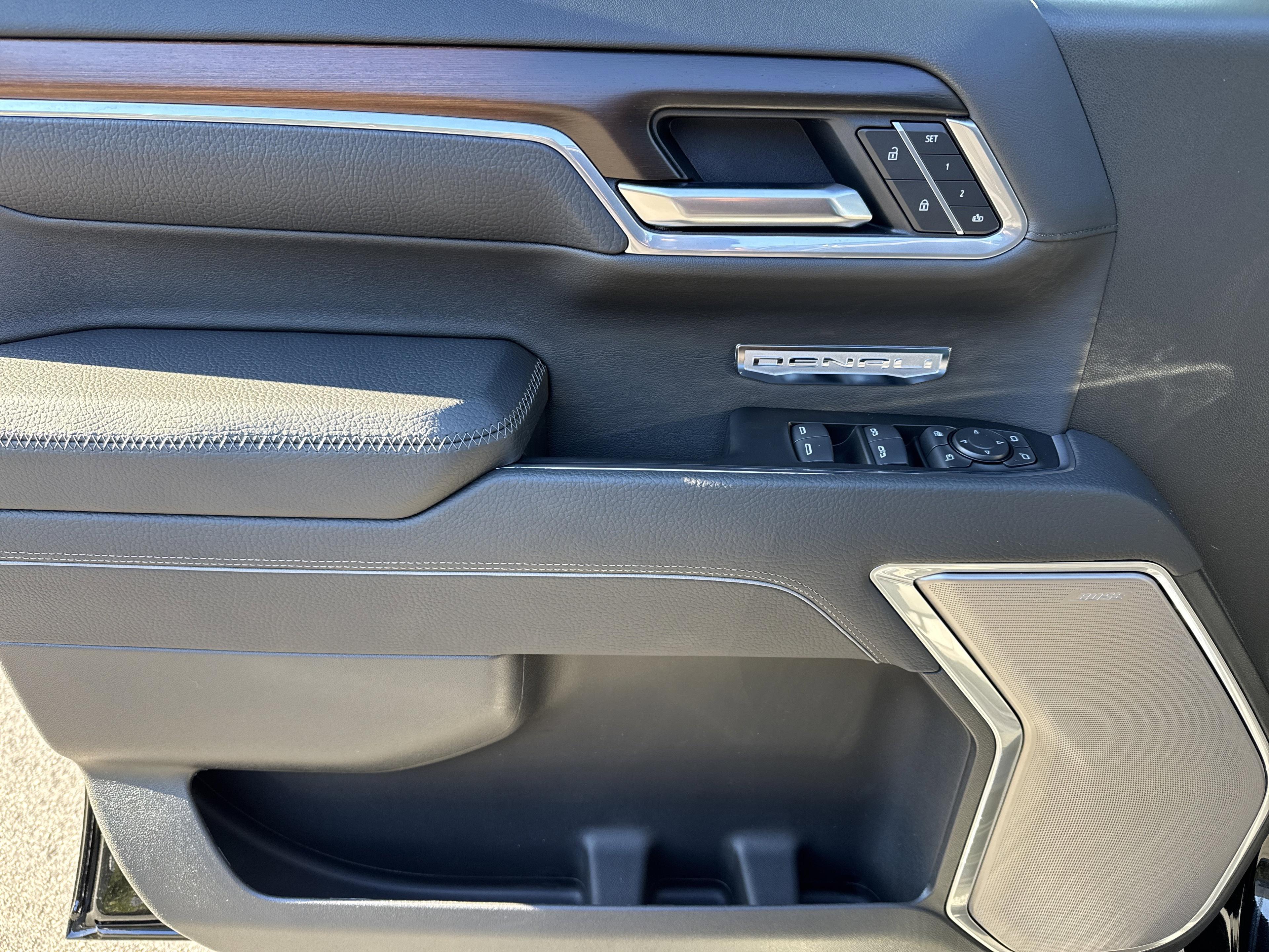 GMC Sierra 1500 Denali Four Wheel Drive Crew Cab - Thumbnail 13
