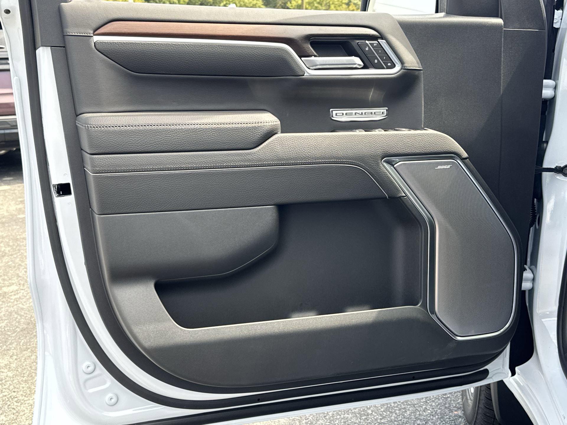 GMC Sierra 1500 Denali Four Wheel Drive Crew Cab - Thumbnail 13