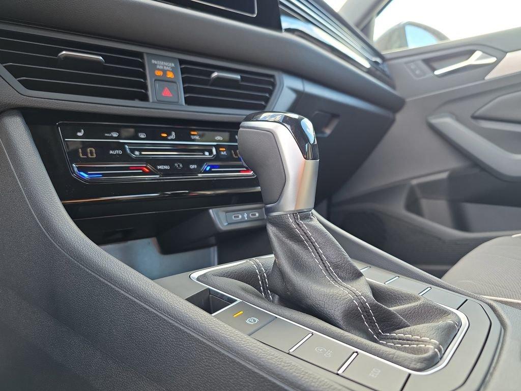 Volkswagen Jetta 1.5T Sport - Thumbnail 14