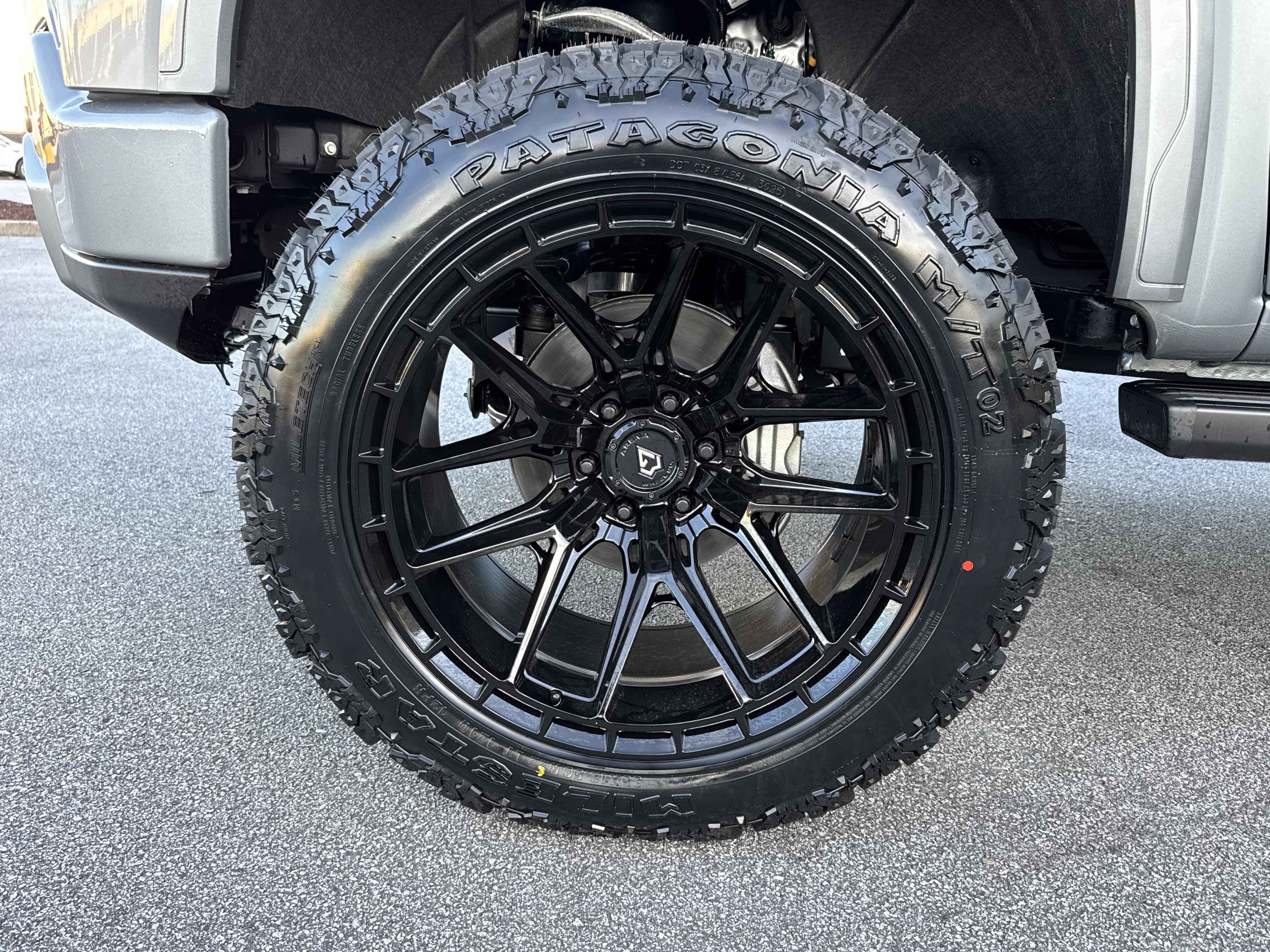 GMC Sierra 1500 Denali Four Wheel Drive Crew Cab - Thumbnail 12