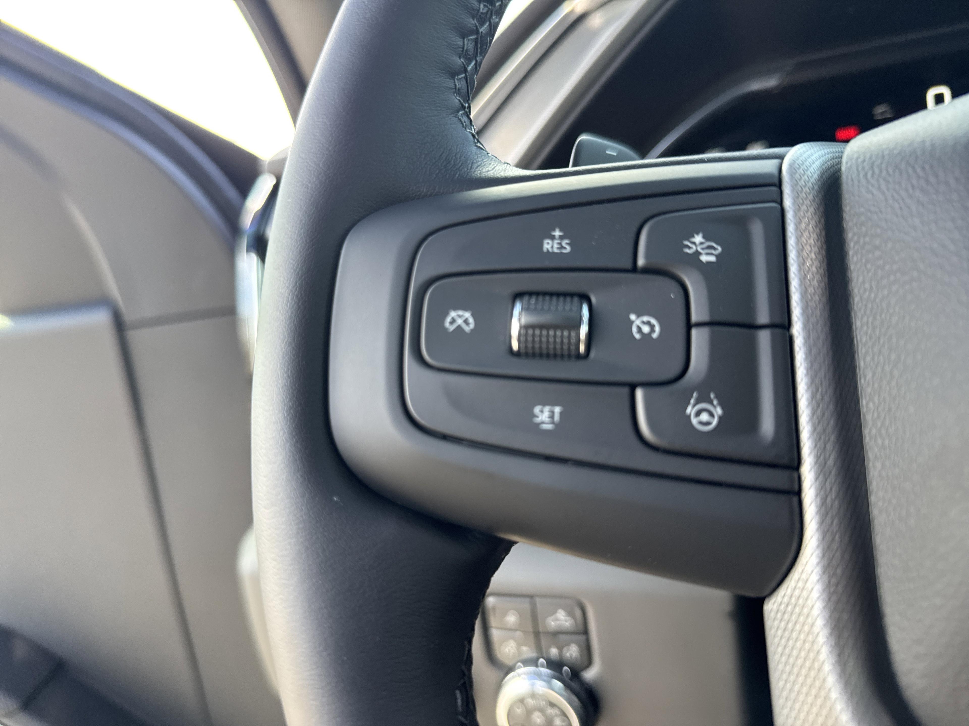 GMC Sierra 1500 Denali Four Wheel Drive Crew Cab - Thumbnail 18