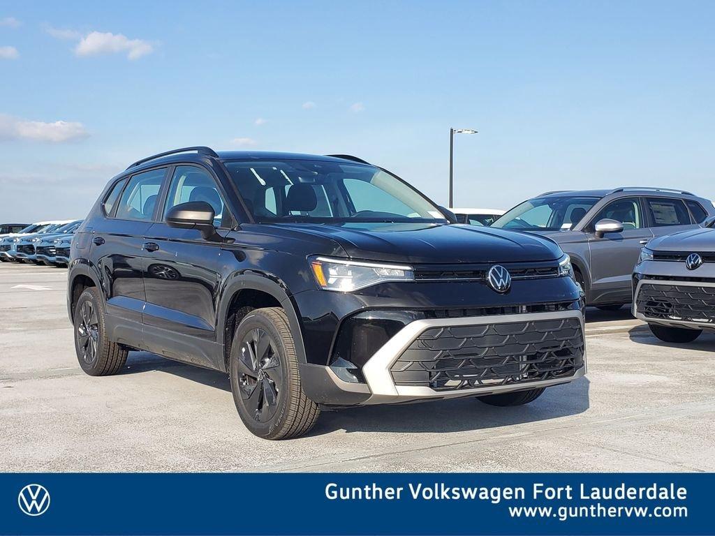 Volkswagen Taos 1.5T S - Thumbnail 2